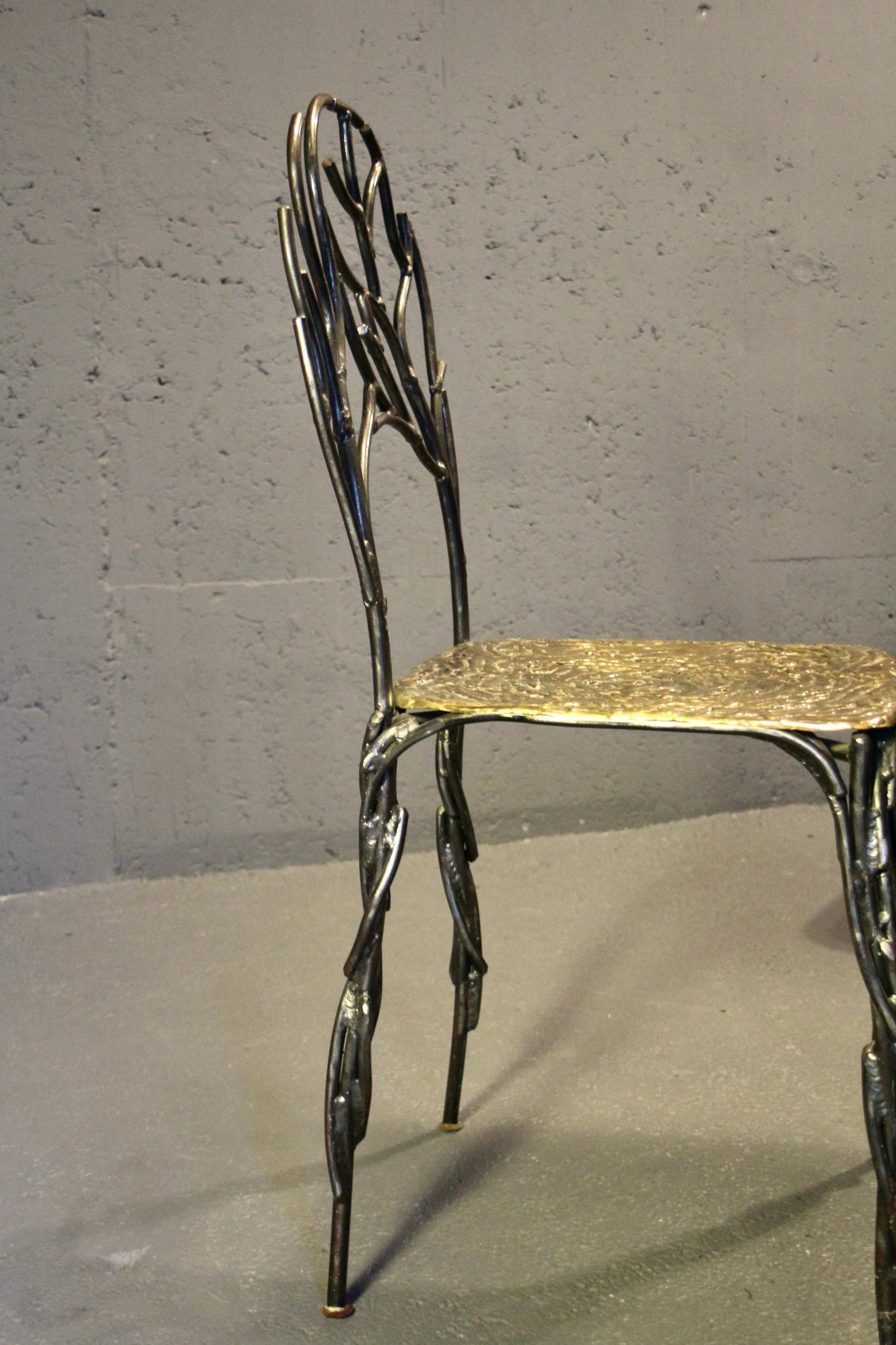 Francese Coppia di sedie scultoree in bronzo e metallo in vendita