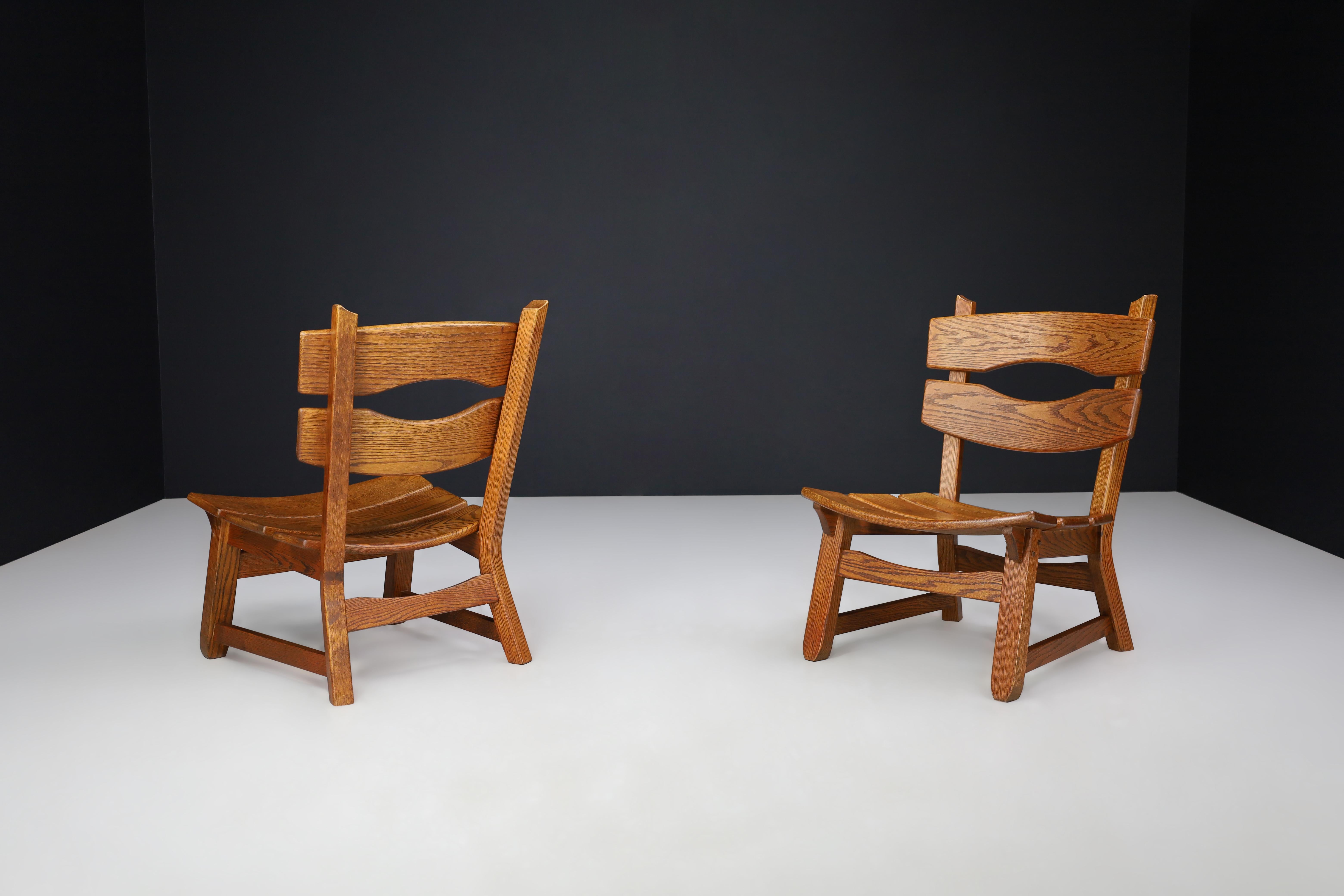 Pair of Sculptural Brutalist Oak Lounge Chairs, France, 1960s For Sale 5
