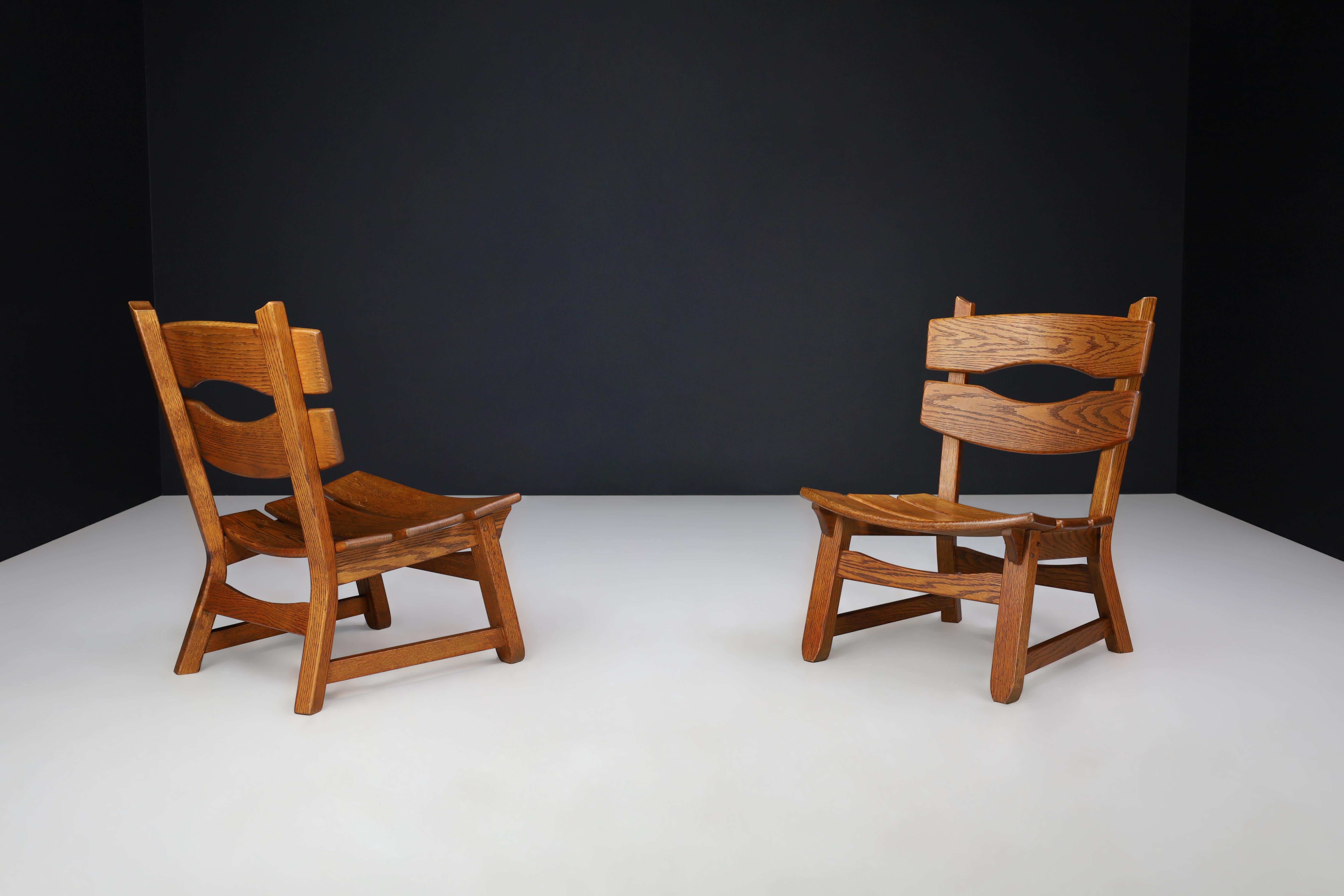 Pair of Sculptural Brutalist Oak Lounge Chairs, France, 1960s For Sale 2