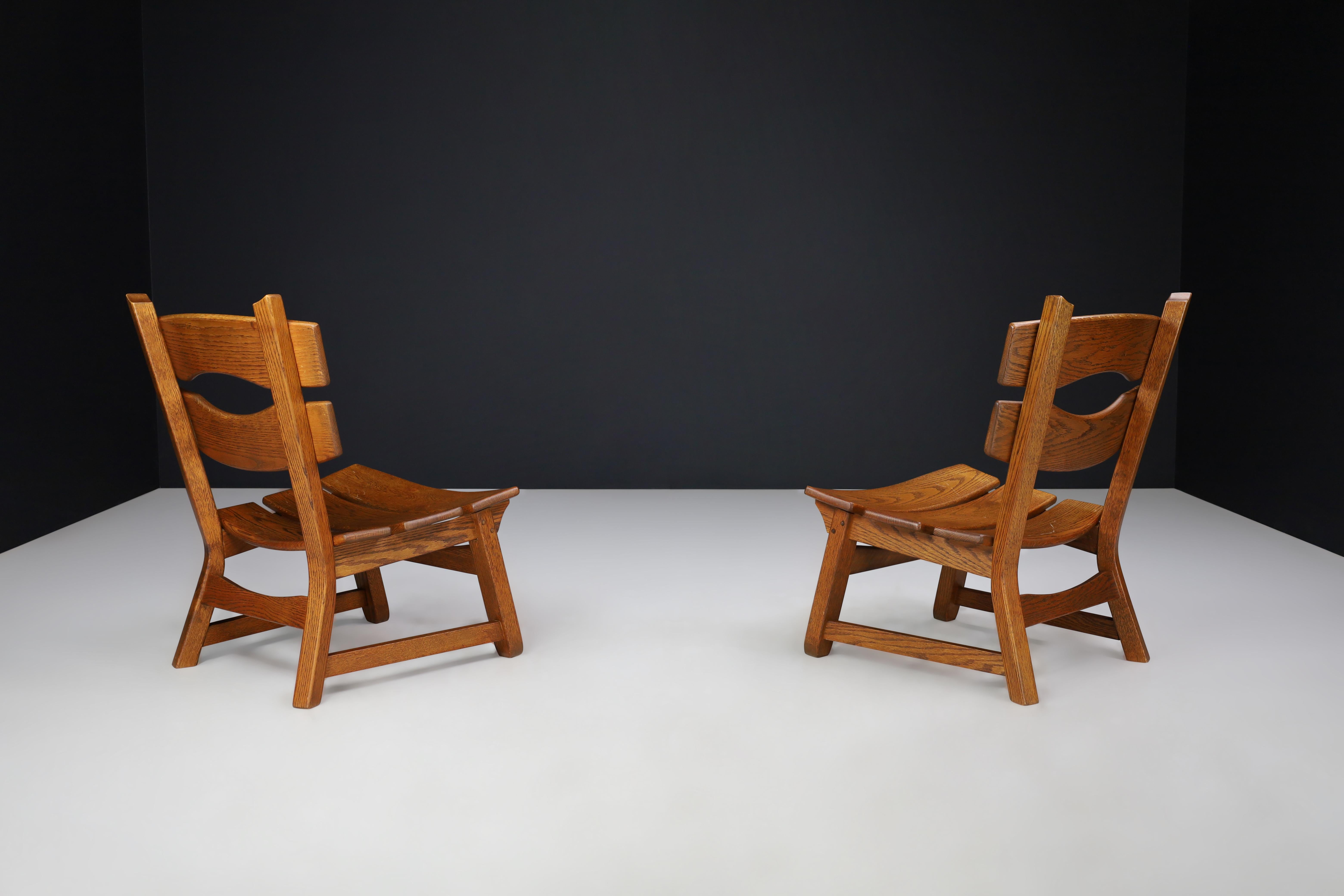 Pair of Sculptural Brutalist Oak Lounge Chairs, France, 1960s For Sale 4