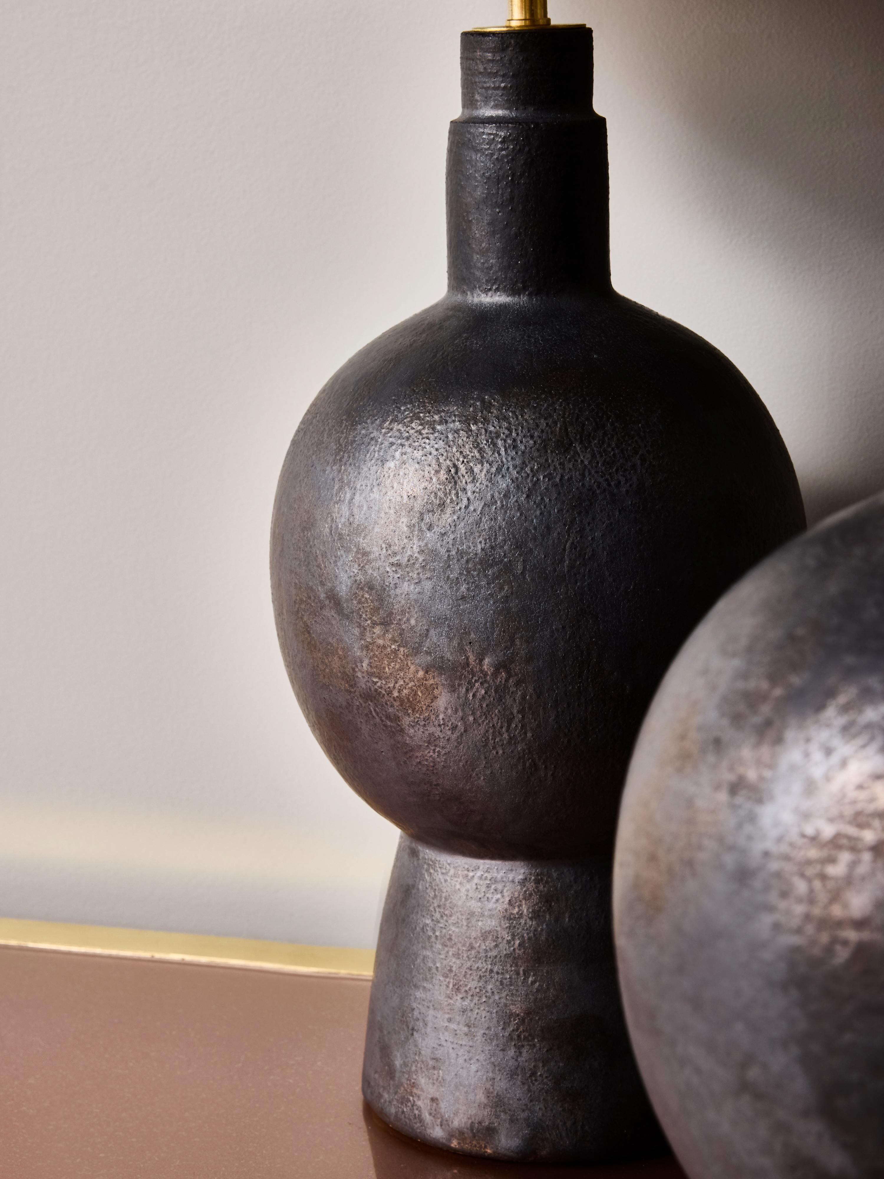 Paire de lampes de table en céramique sculpturale d'André Bloch Bon état - En vente à Saint-Ouen, IDF