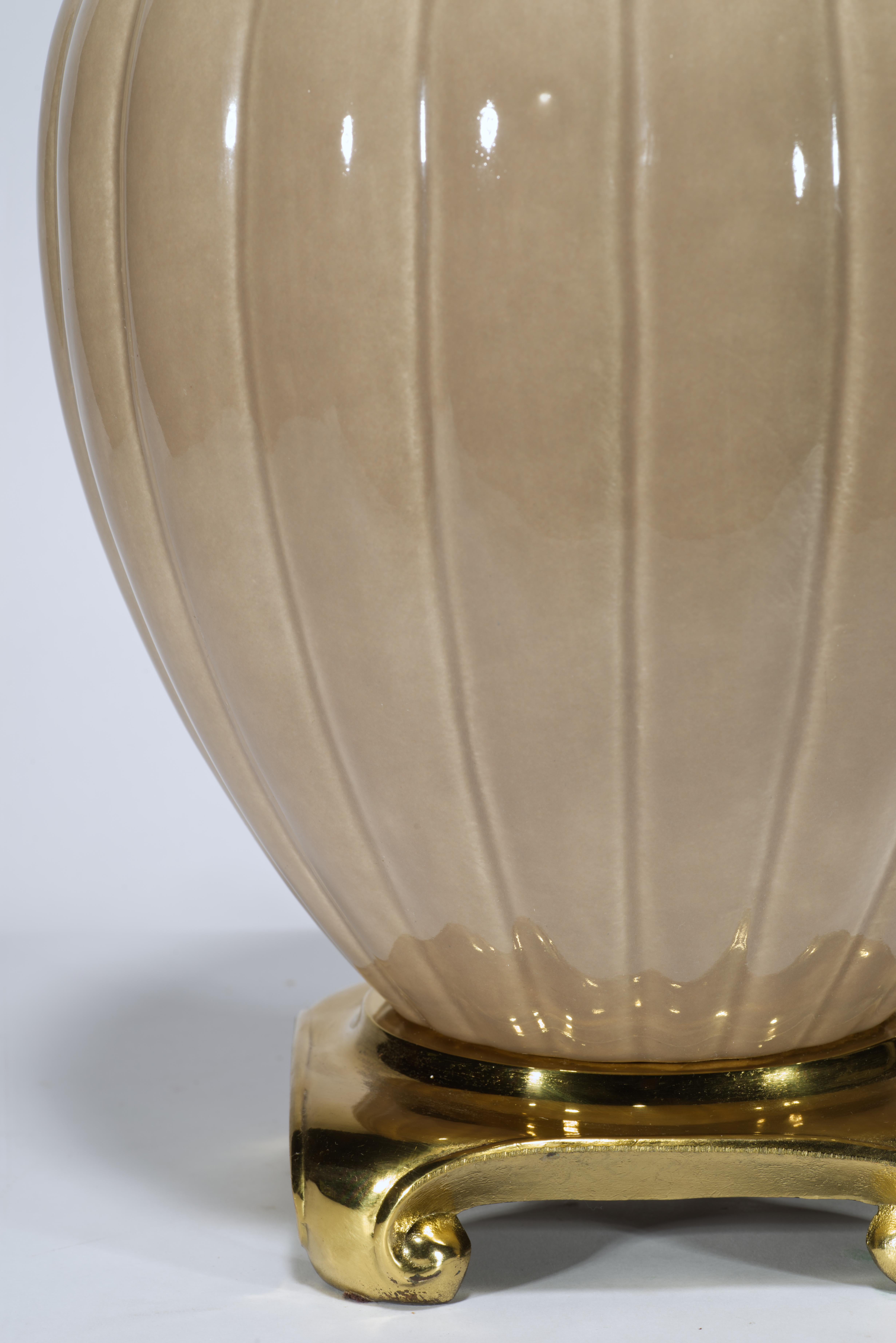 Paar skulpturale mokkabraune Urnen-Tischlampen im Chinoiserie-Stil, 1970er Jahre im Angebot 4