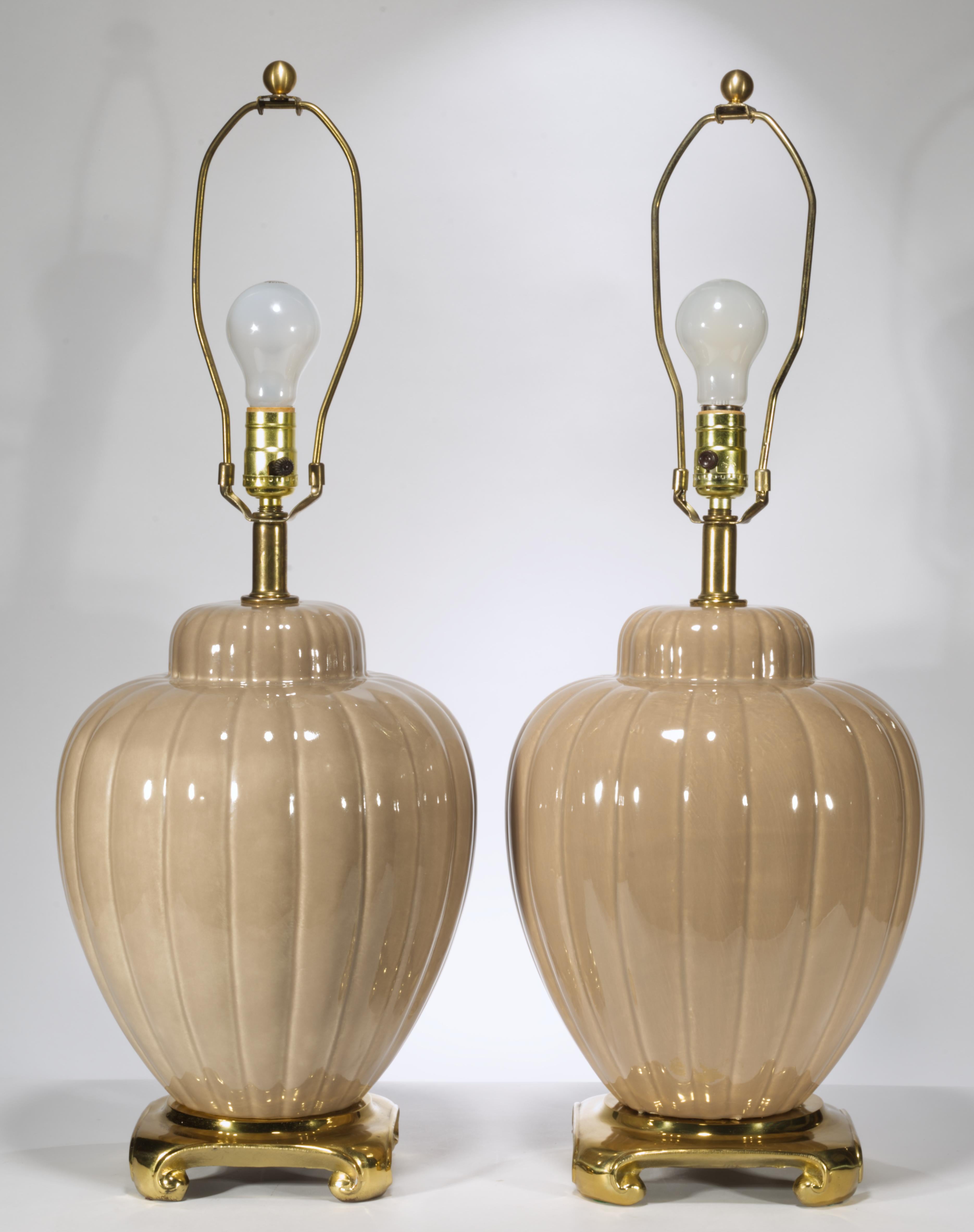 Paar skulpturale mokkabraune Urnen-Tischlampen im Chinoiserie-Stil, 1970er Jahre im Angebot 5