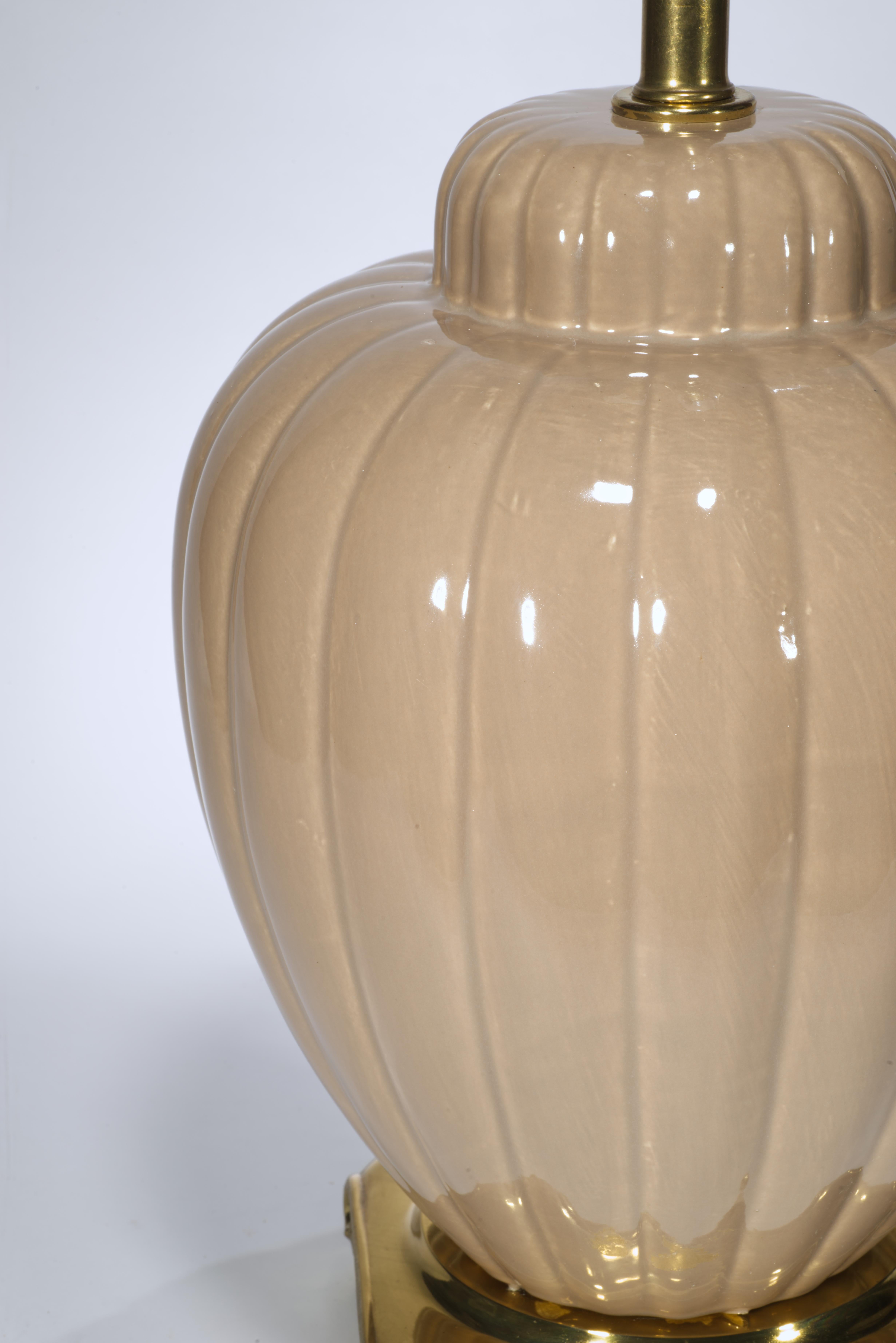 Paar skulpturale mokkabraune Urnen-Tischlampen im Chinoiserie-Stil, 1970er Jahre im Angebot 1