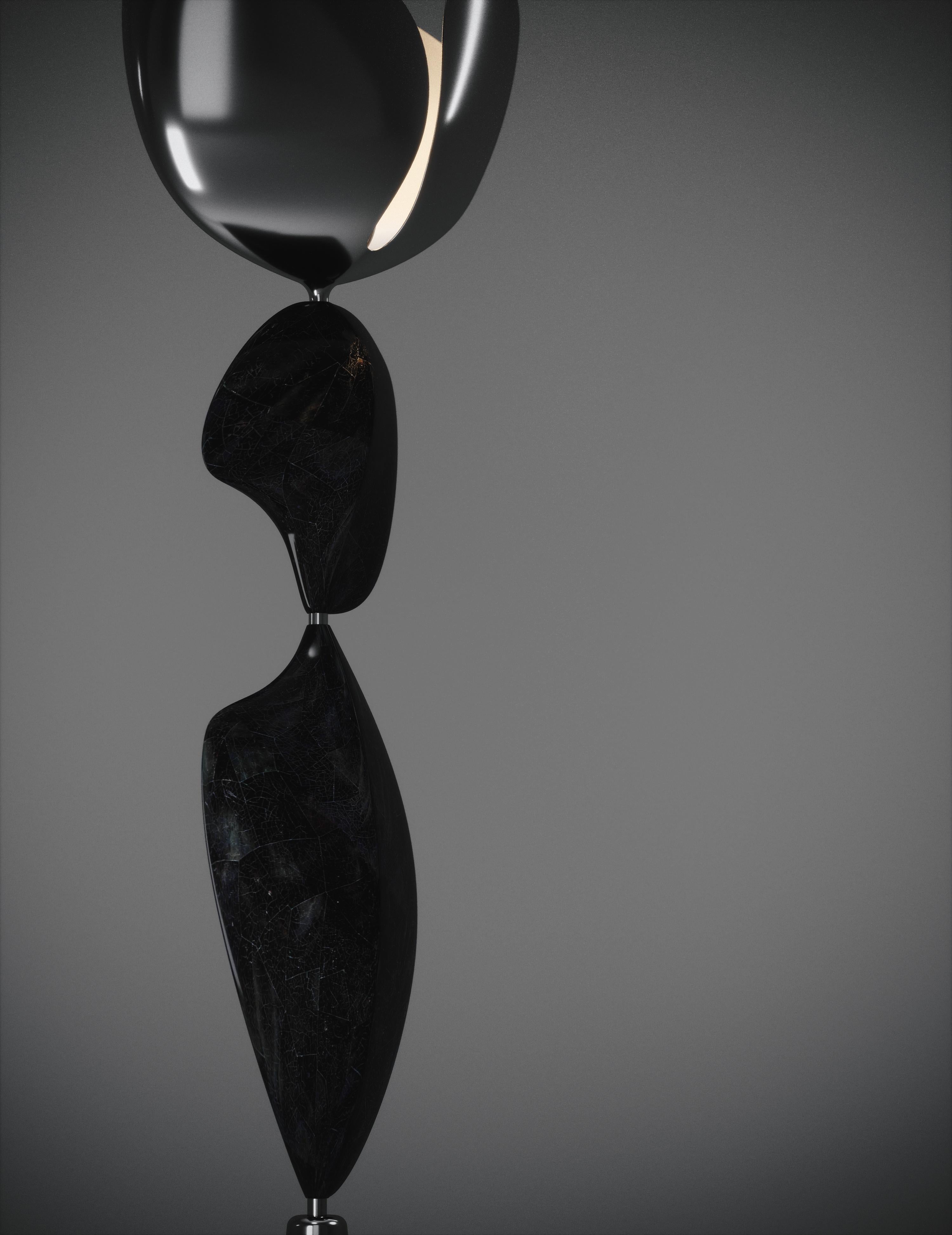 Skulpturale Stehlampen mit Chrom-Finish und Stiftmuschel-Intarsien von Kifu Paris, Paar (Philippinisch) im Angebot