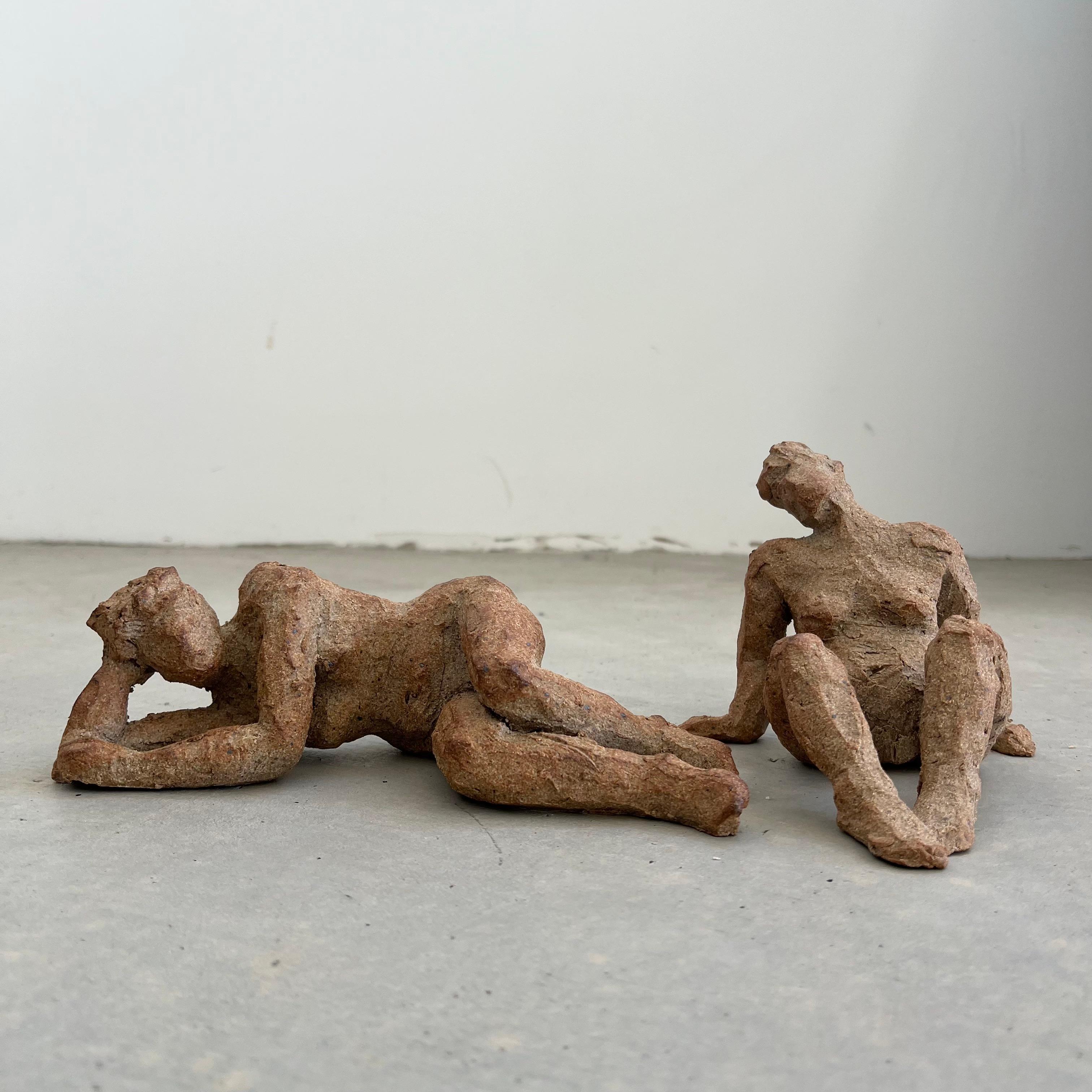 Coppia di figure scultoree in gres, 2025 USA In condizioni Nuovo in vendita a Los Angeles, CA