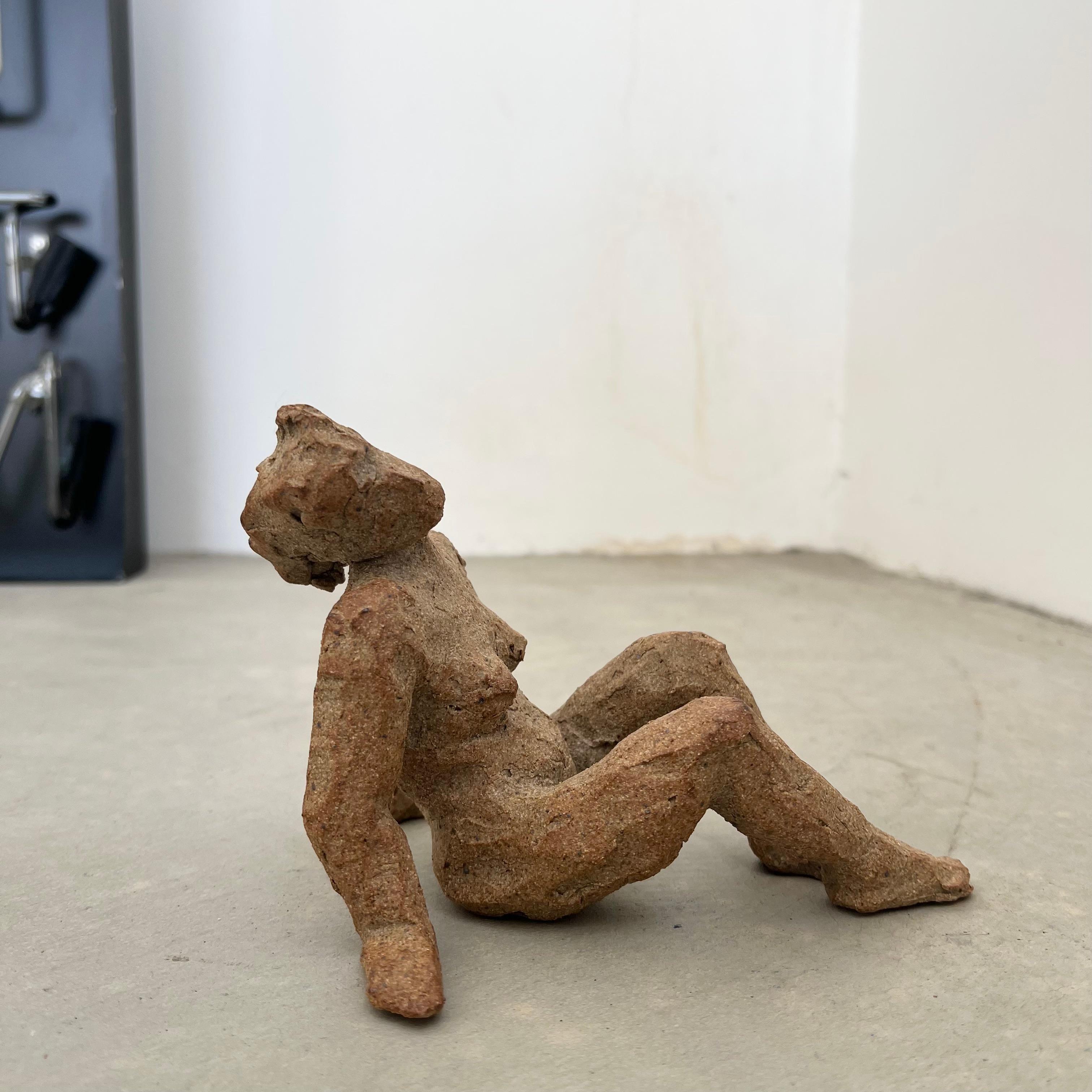 Coppia di figure scultoree in gres, 2025 USA in vendita 2