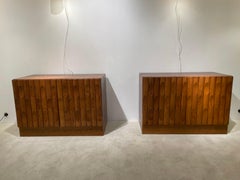 Paire de meubles sculpturaux