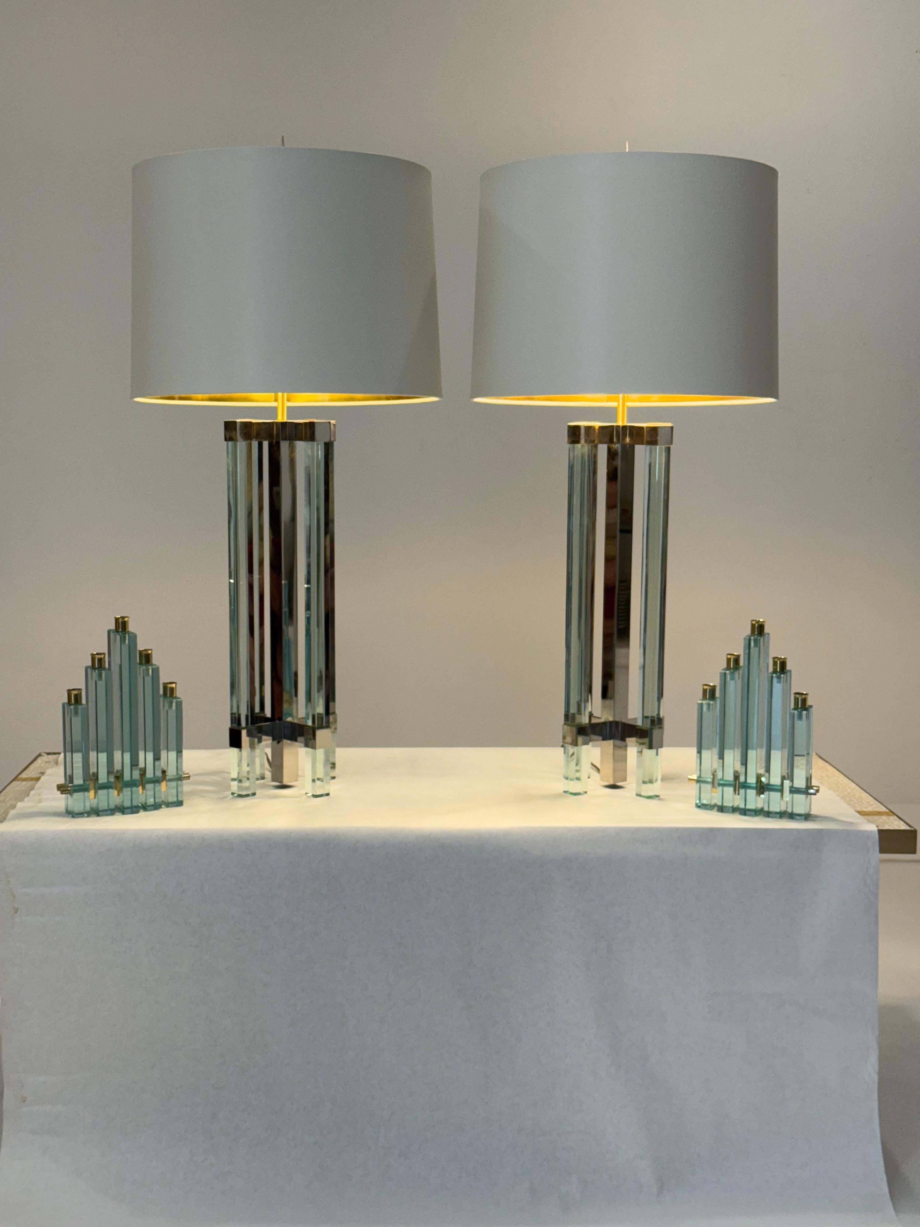Coppia di portacandele scultorei in vetro e ottone di Fontana Arte, Italia, anni '70 in vendita 3