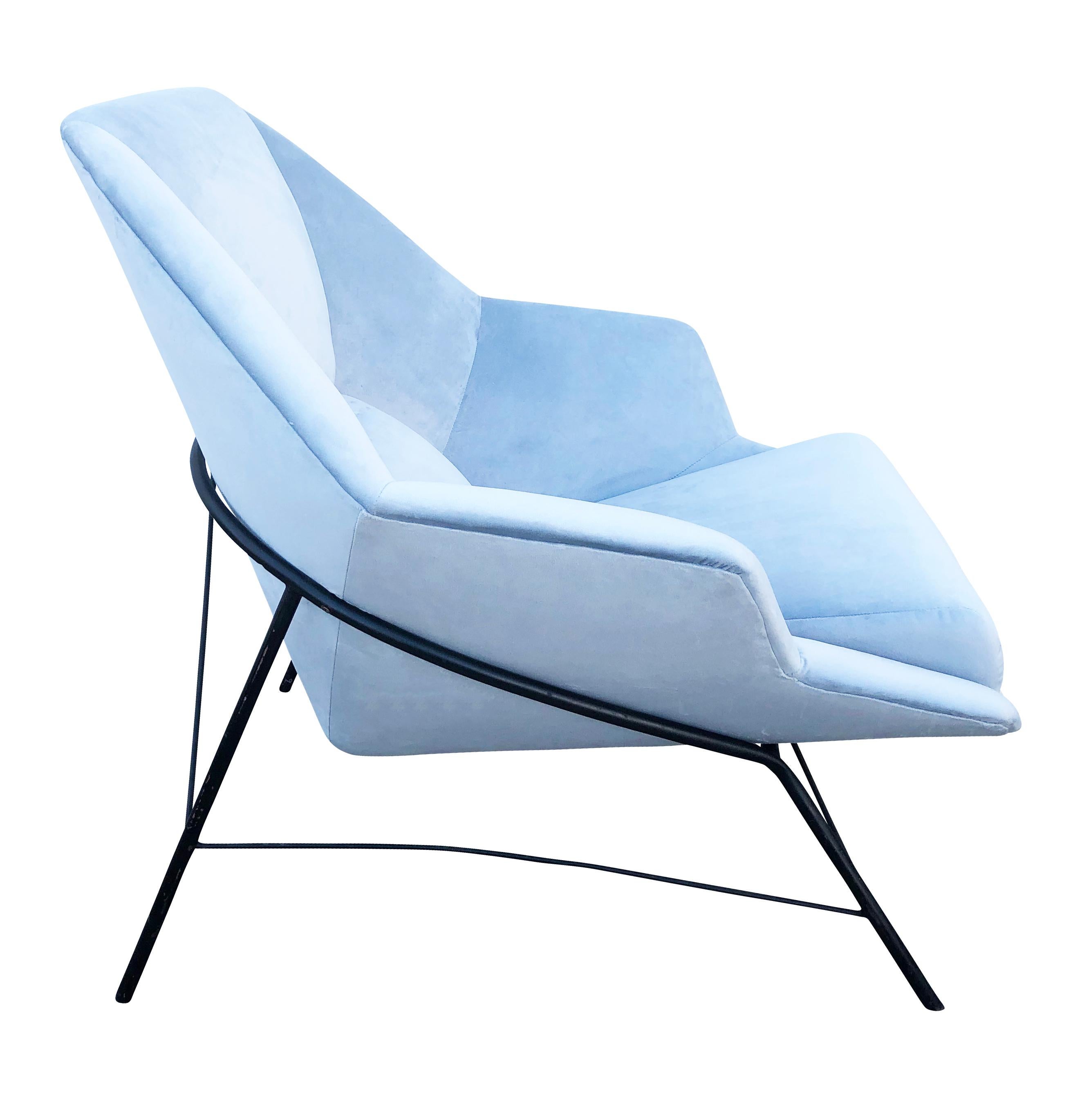 Mid-20th Century Pair of Sculptural Italian Lounge Chairs, 1960s