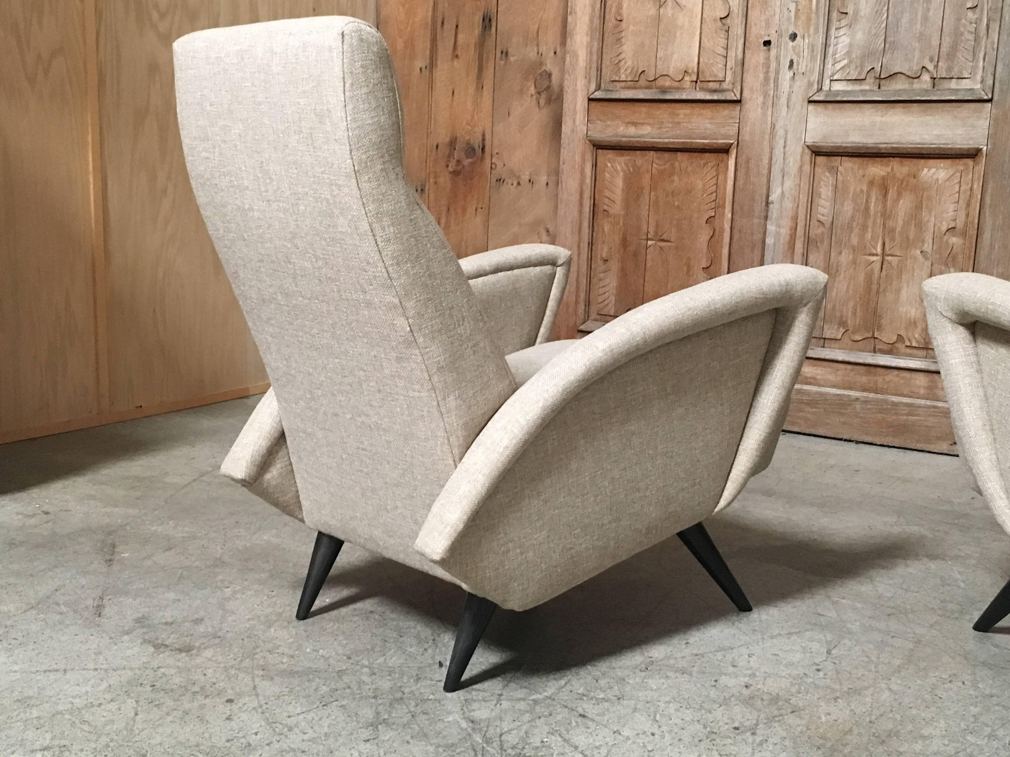 Pair of Sculptural Italian Lounge Chairs 5