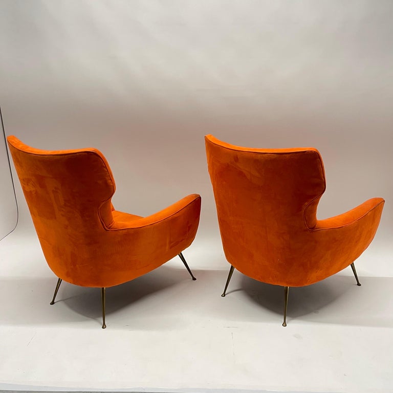 Pair of Sculptural Italian Mid-Century Modern Armchairs Style of Ponti, Italy For Sale 1