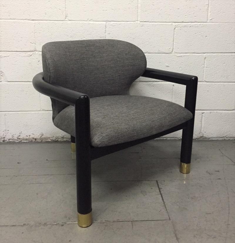 Paar skulpturale Lounge-Stühle (Moderne) im Angebot