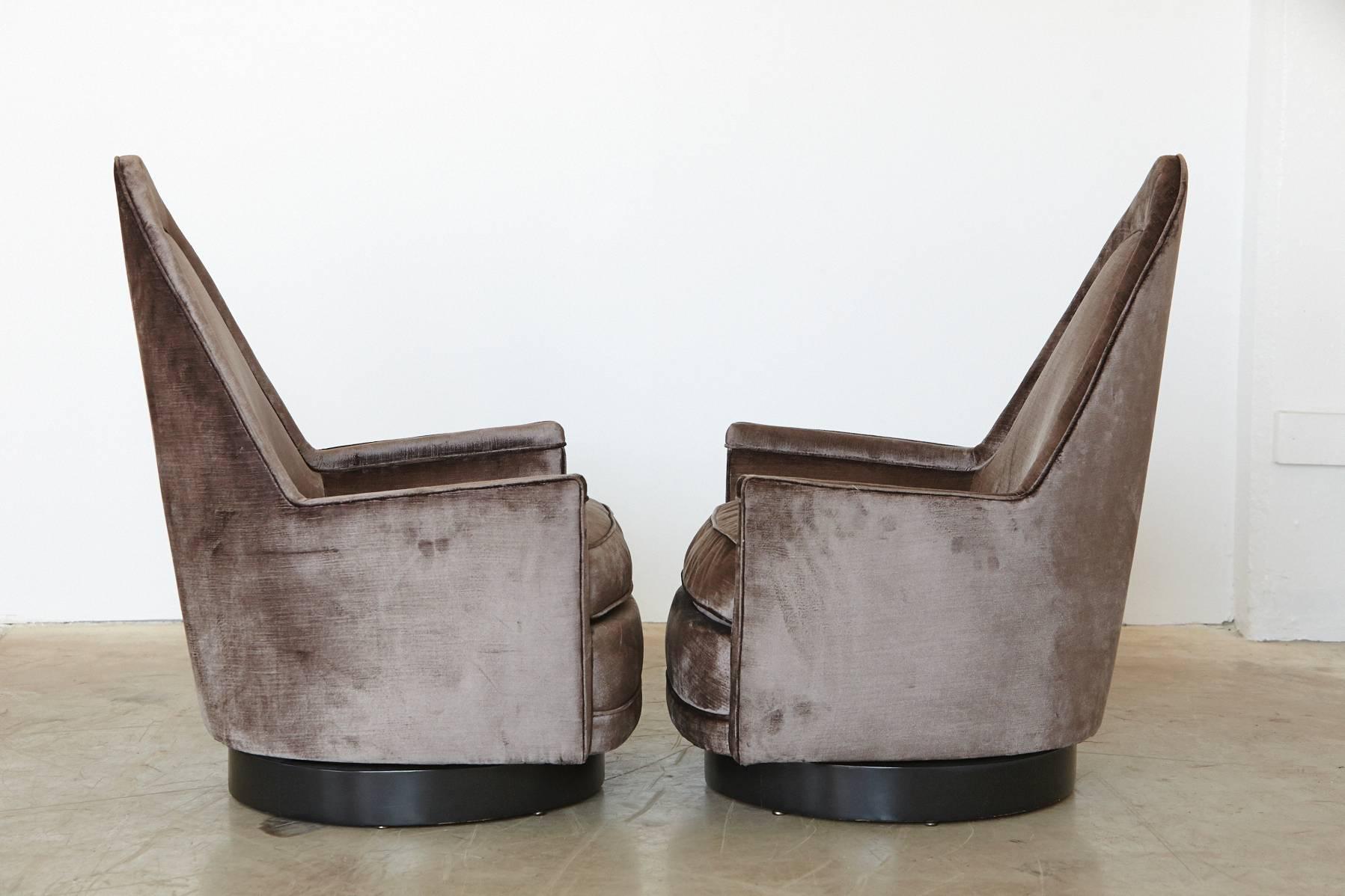 Mid-Century Modern Pair of Sculptural Memory Cathedral Swivel Chairs in Grey Velvet by Selig For Sale