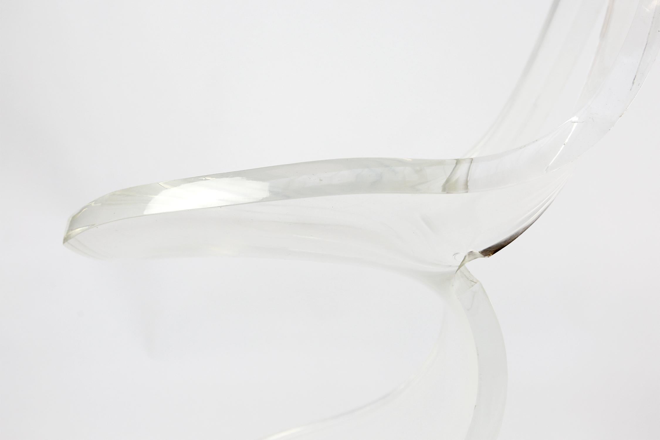 French Pair of Sculptural Michel Dumas Chairs in Lucite, 1970s For Sale