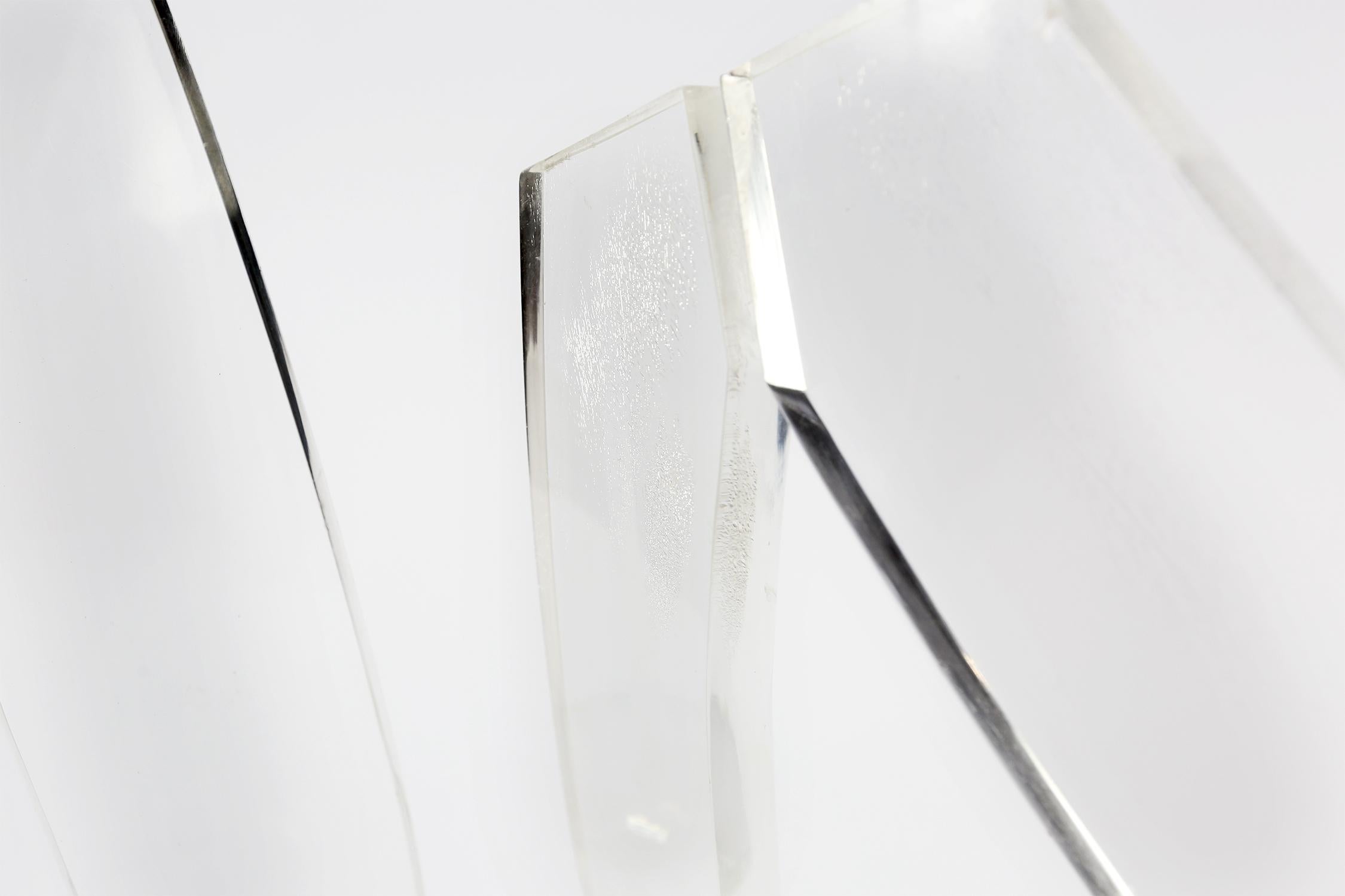 Pair of Sculptural Michel Dumas Chairs in Lucite, 1970s For Sale 1
