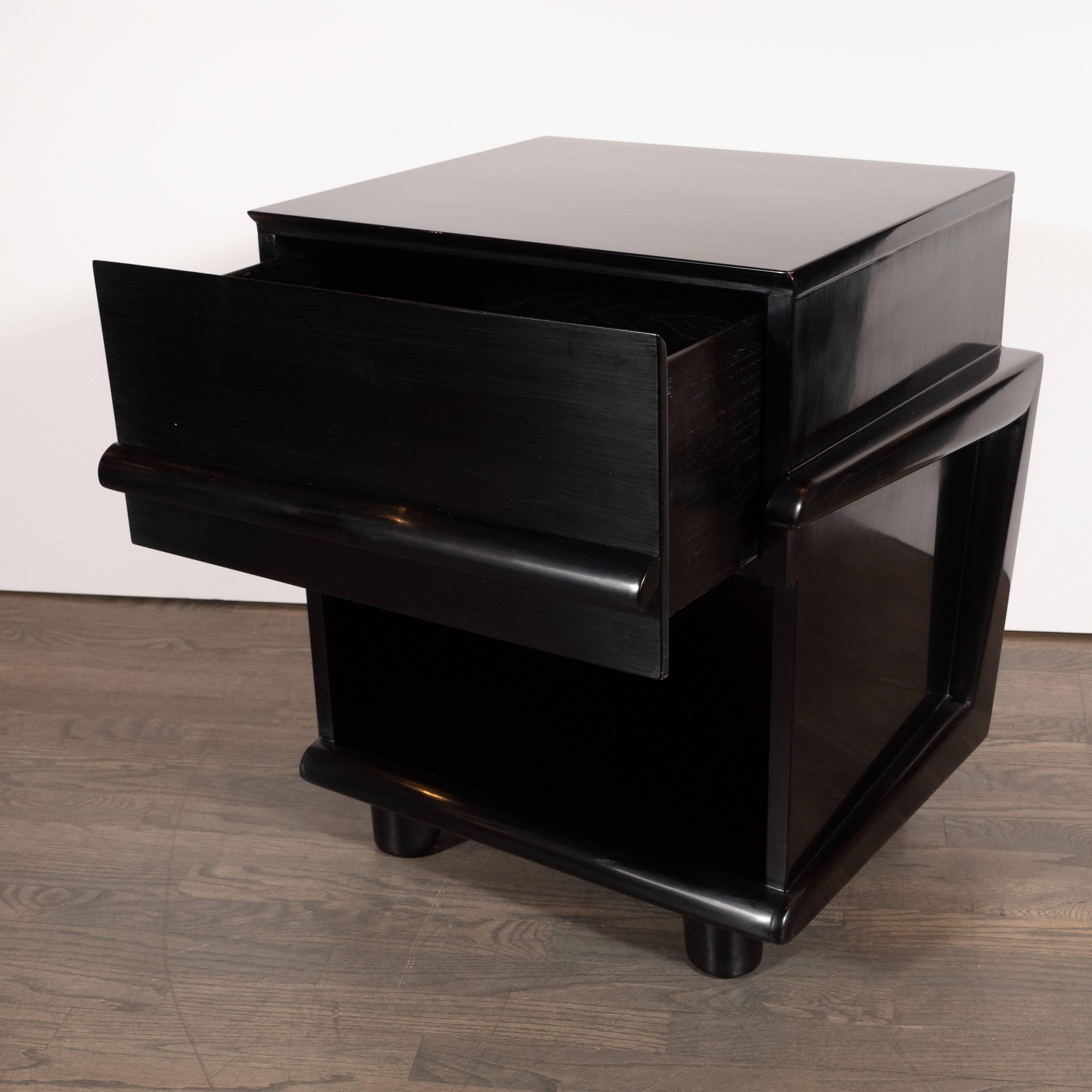 Pair of Sculptural Mid-Century Modern Ebonized Walnut Nightstands/ End Tables In Excellent Condition In New York, NY