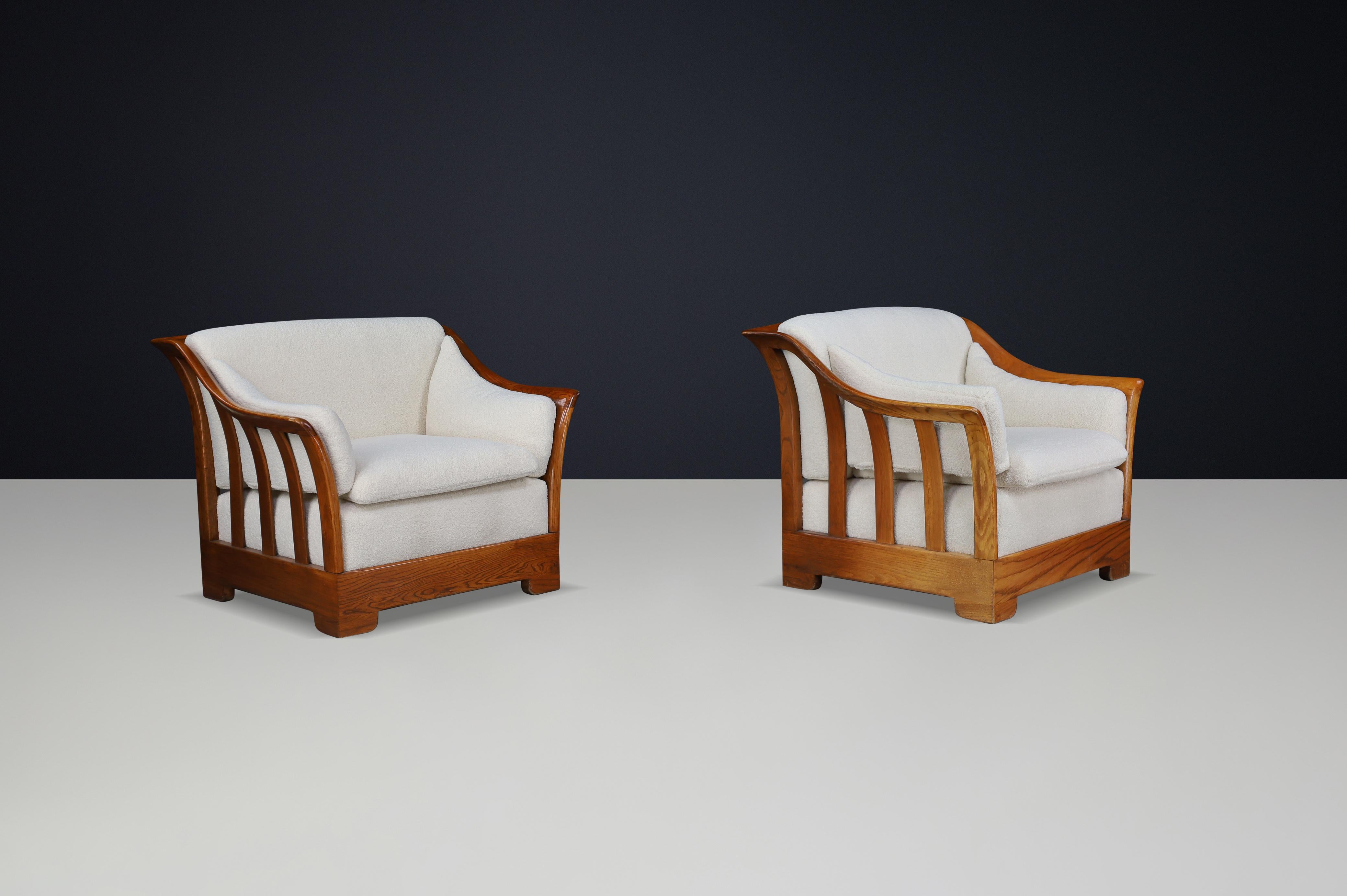 Pareja de Sillones Escultóricos Mobil Girgi XL en Bouclé Teddy, Italia, años 60 siglo XX en venta