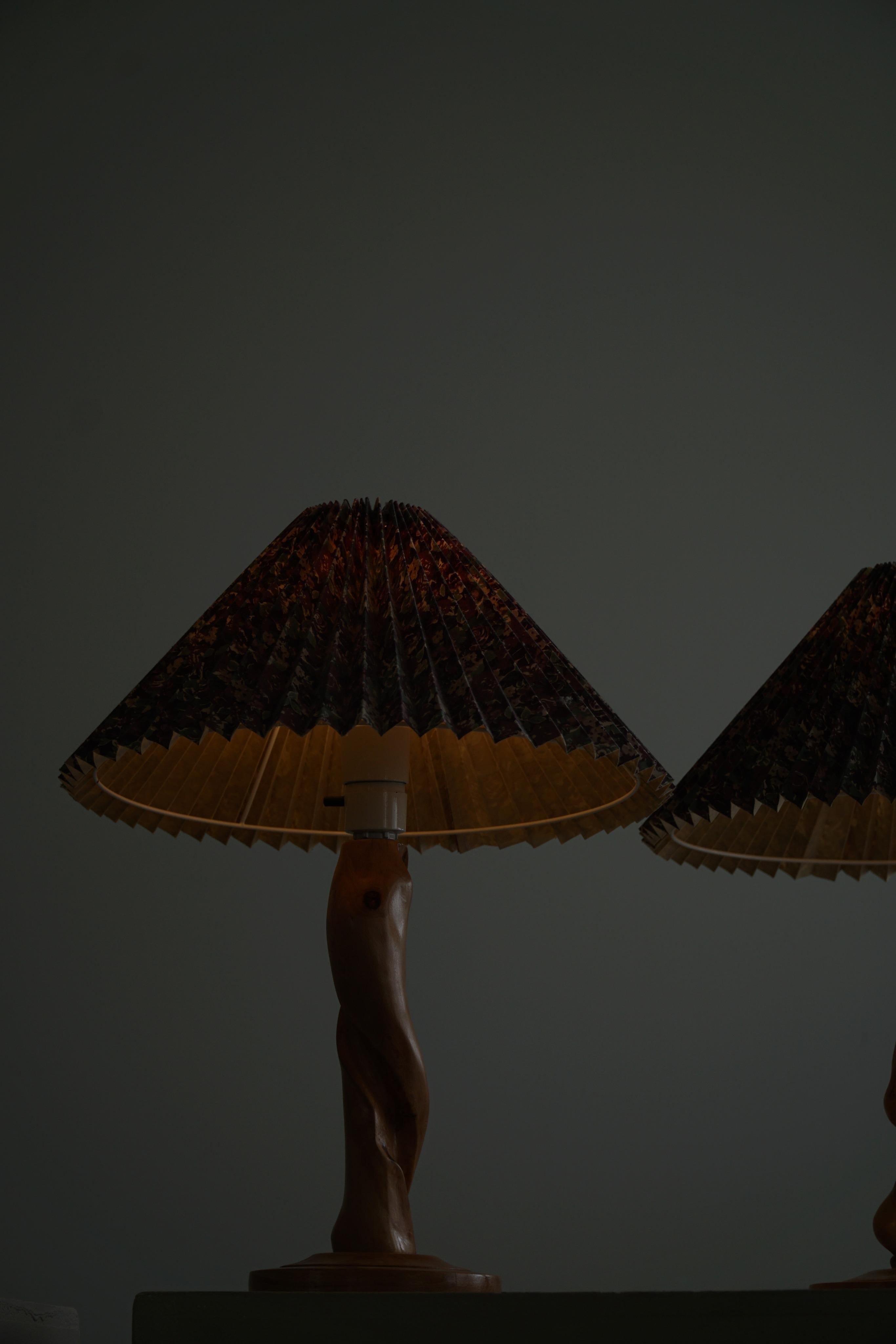 Pair of Sculptural Organic Wooden Table Lamps, Scandinavian Modern, 1970s For Sale 3
