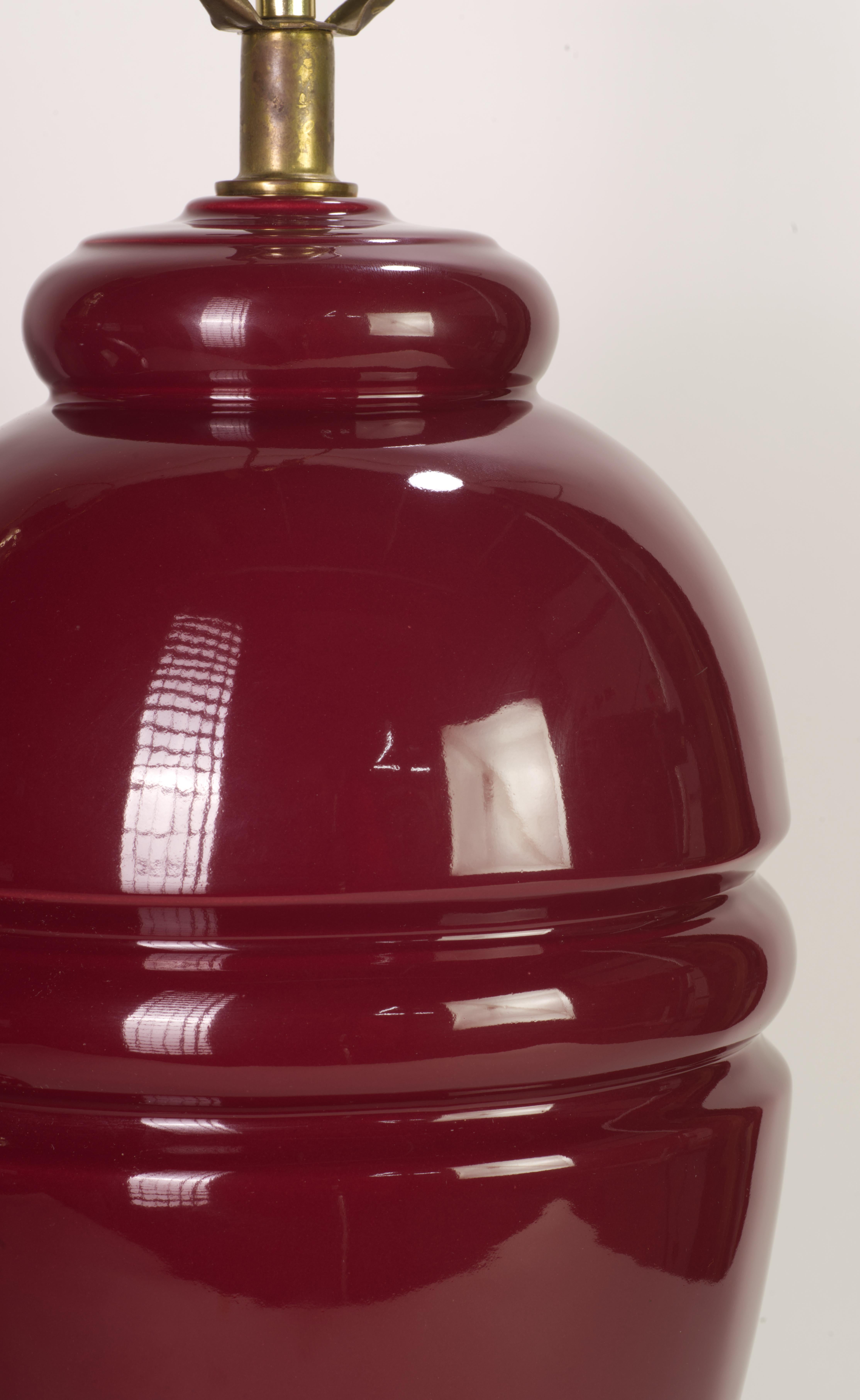 Pair of Sculptural Oxblood Burgundy Red Ceramic Table Lamps, 1960s Modern In Good Condition In Clifton Springs, NY