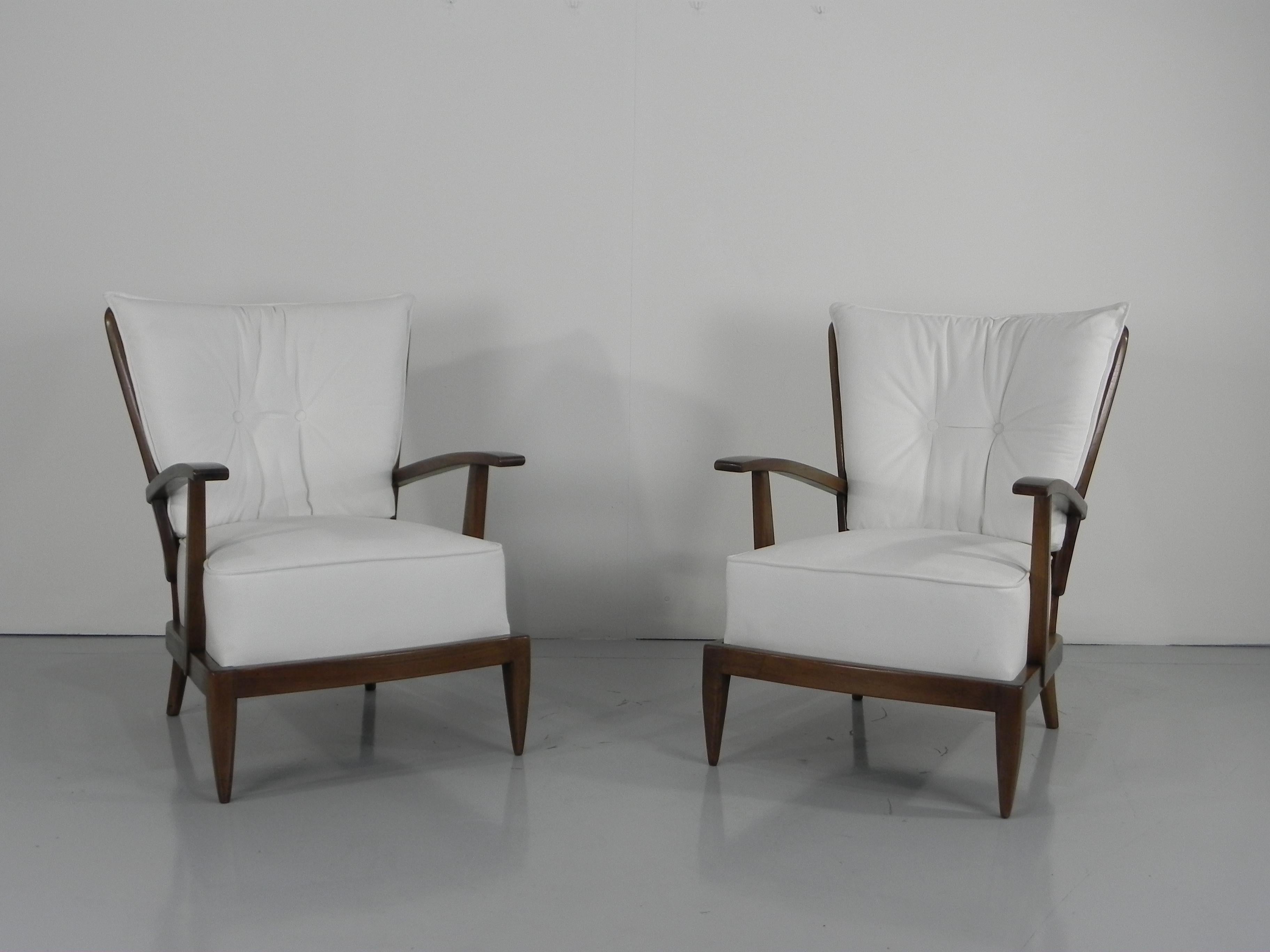 Mid-Century Modern Pair of Sculptural Paolo Buffa Armchairs Italian Midcentury For Sale