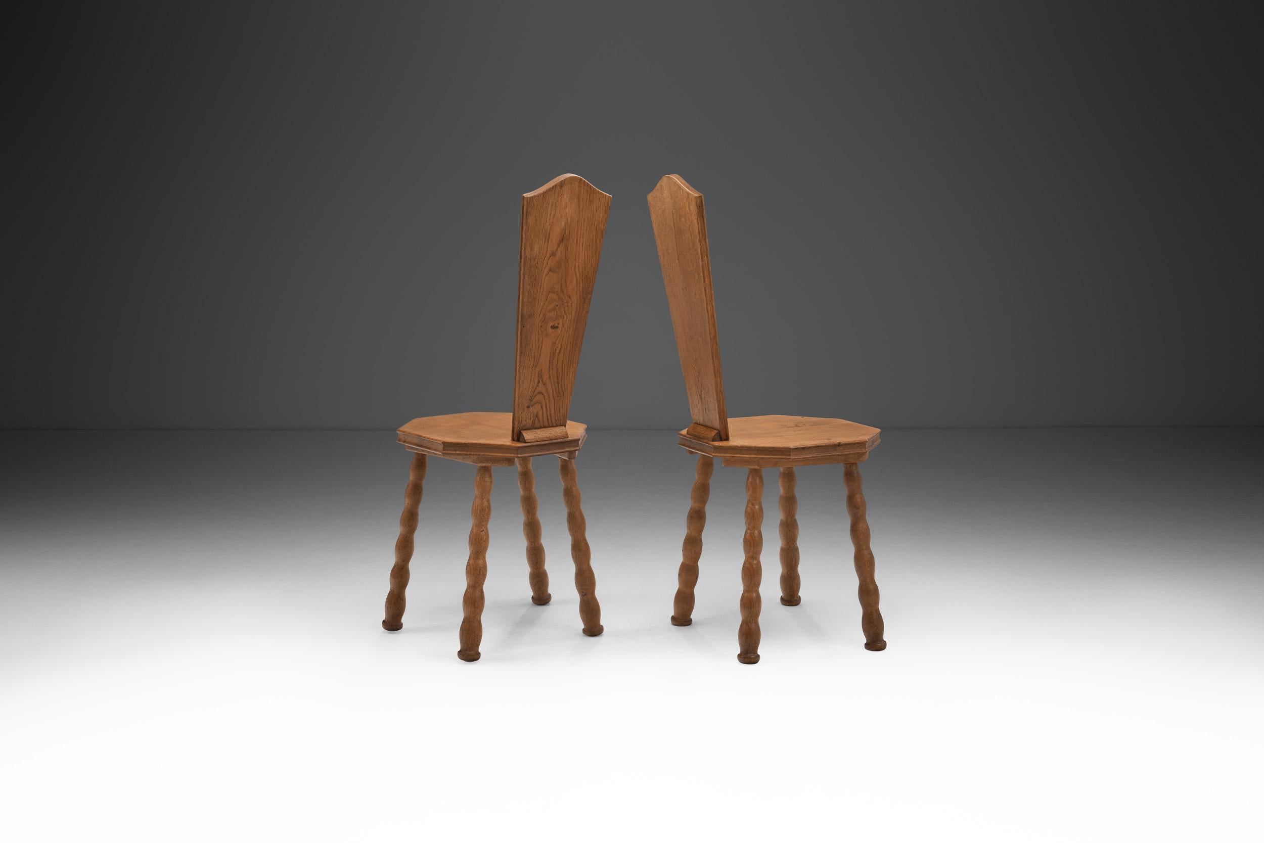 Pair of Sculptural Patinated Oak Spinning Chairs, Europe Ca Early 20th Century In Good Condition For Sale In Utrecht, NL