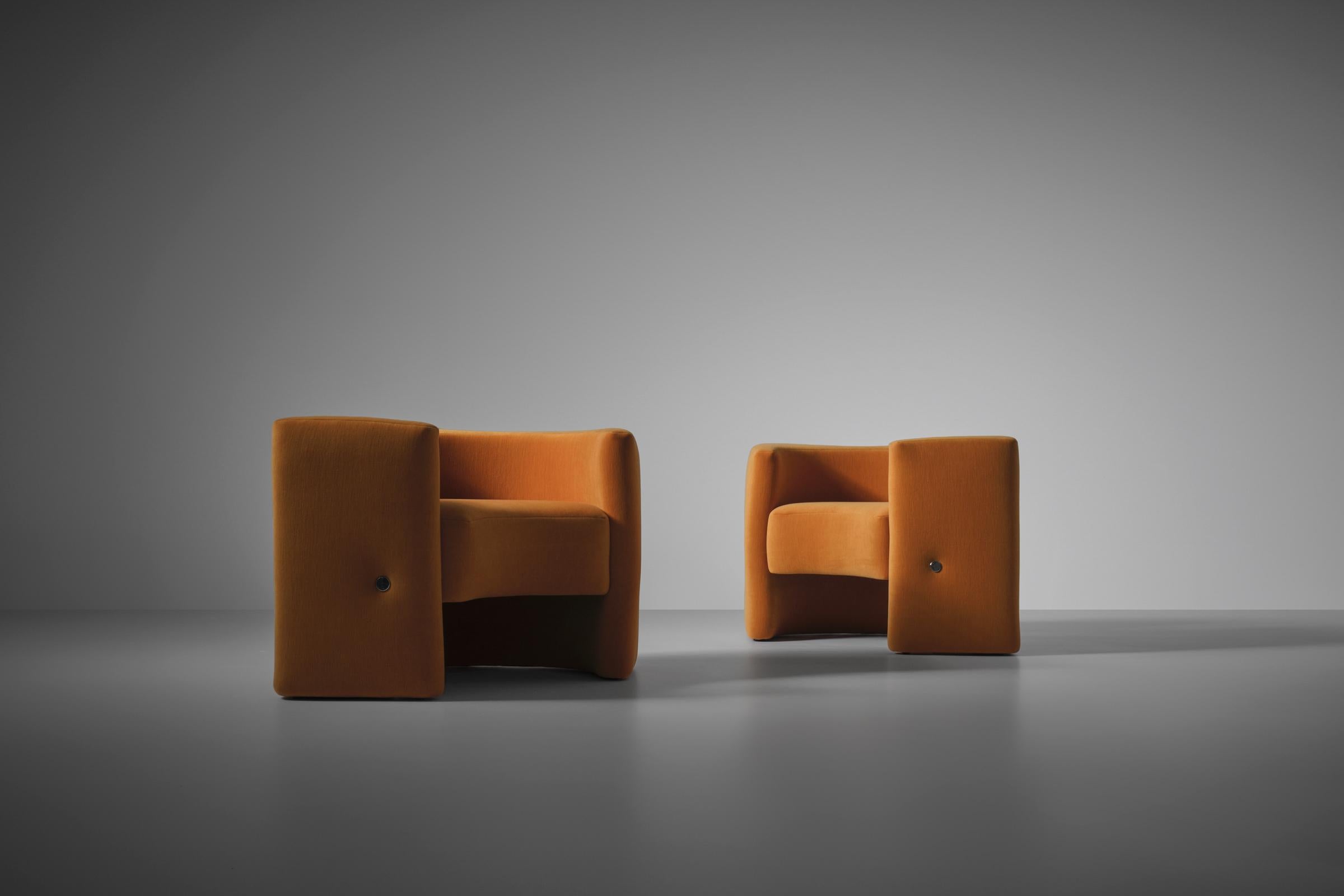 Mid-20th Century Pair of Sculptural Pentagonal Armchairs, Italy, 1960s