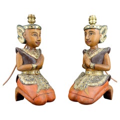 Pareja de lámparas escultóricas de madera policromada, Indonesia, circa 1970