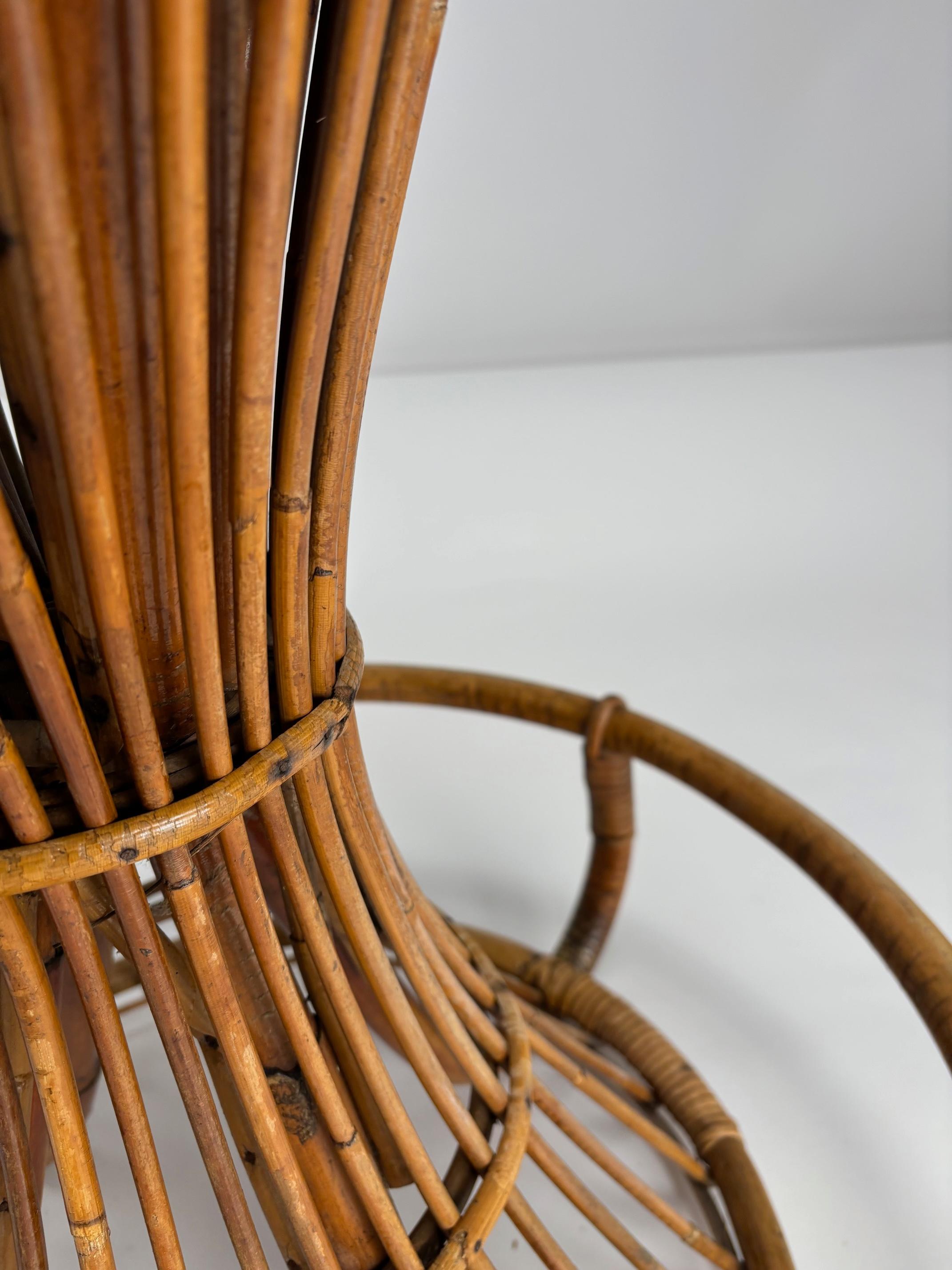 Italiano Coppia di sgabelli scultura in rattan di Tito Agnoli, Italia in vendita