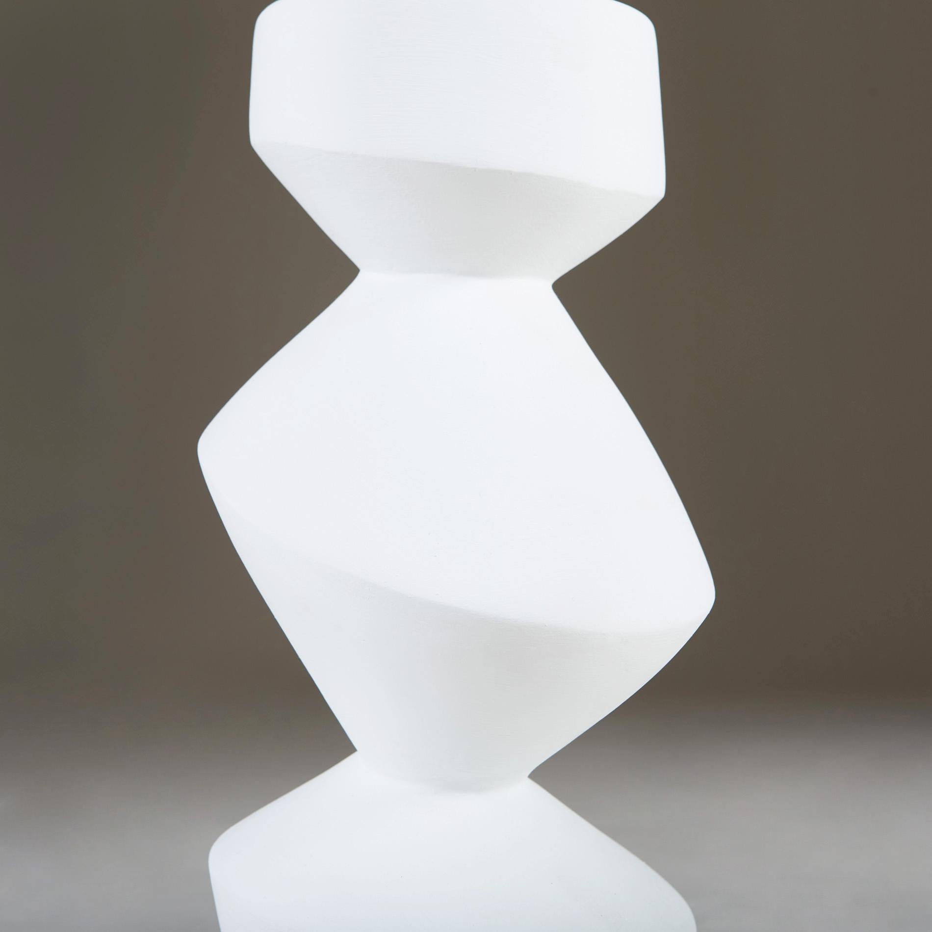 Contemporary Pair of Sculptural 'Savoy' White Plaster Table Lamps For Sale
