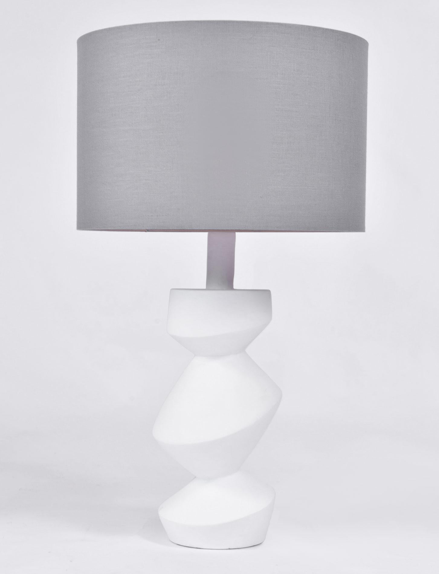 Pair of Sculptural 'Savoy' White Plaster Table Lamps For Sale 1