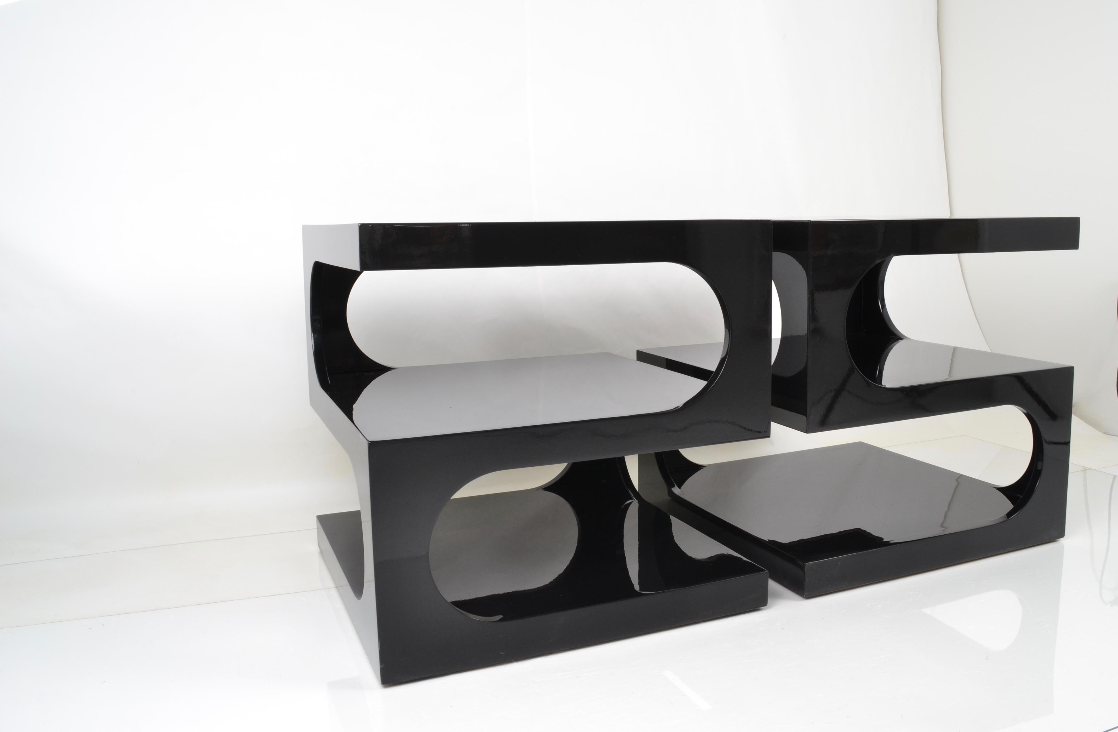 Lacquered Pair of Sculptural Space Age Side Tables, USA, 1970s