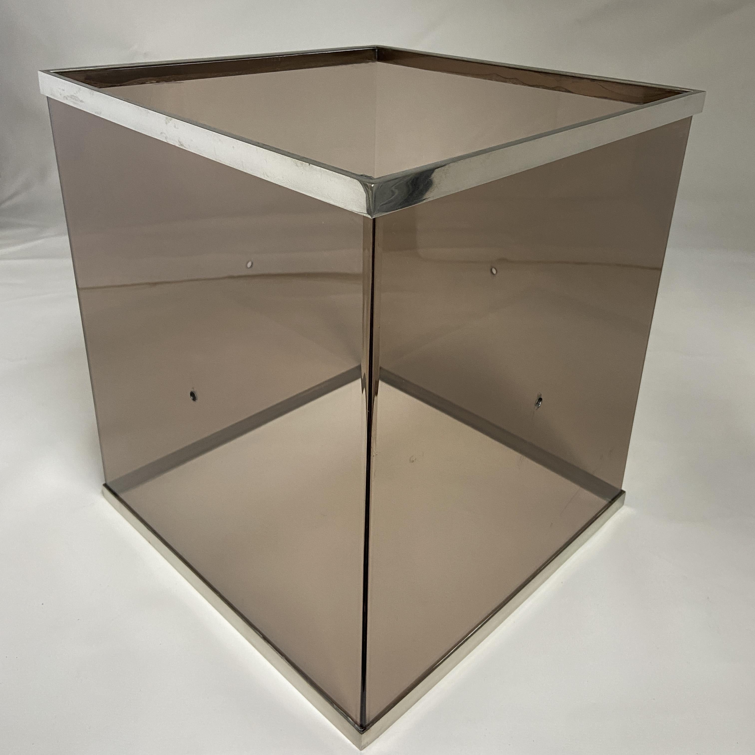 Minimalistische quadratische Tischlampen, Romeo Rega zugeschrieben, Paar im Angebot 4