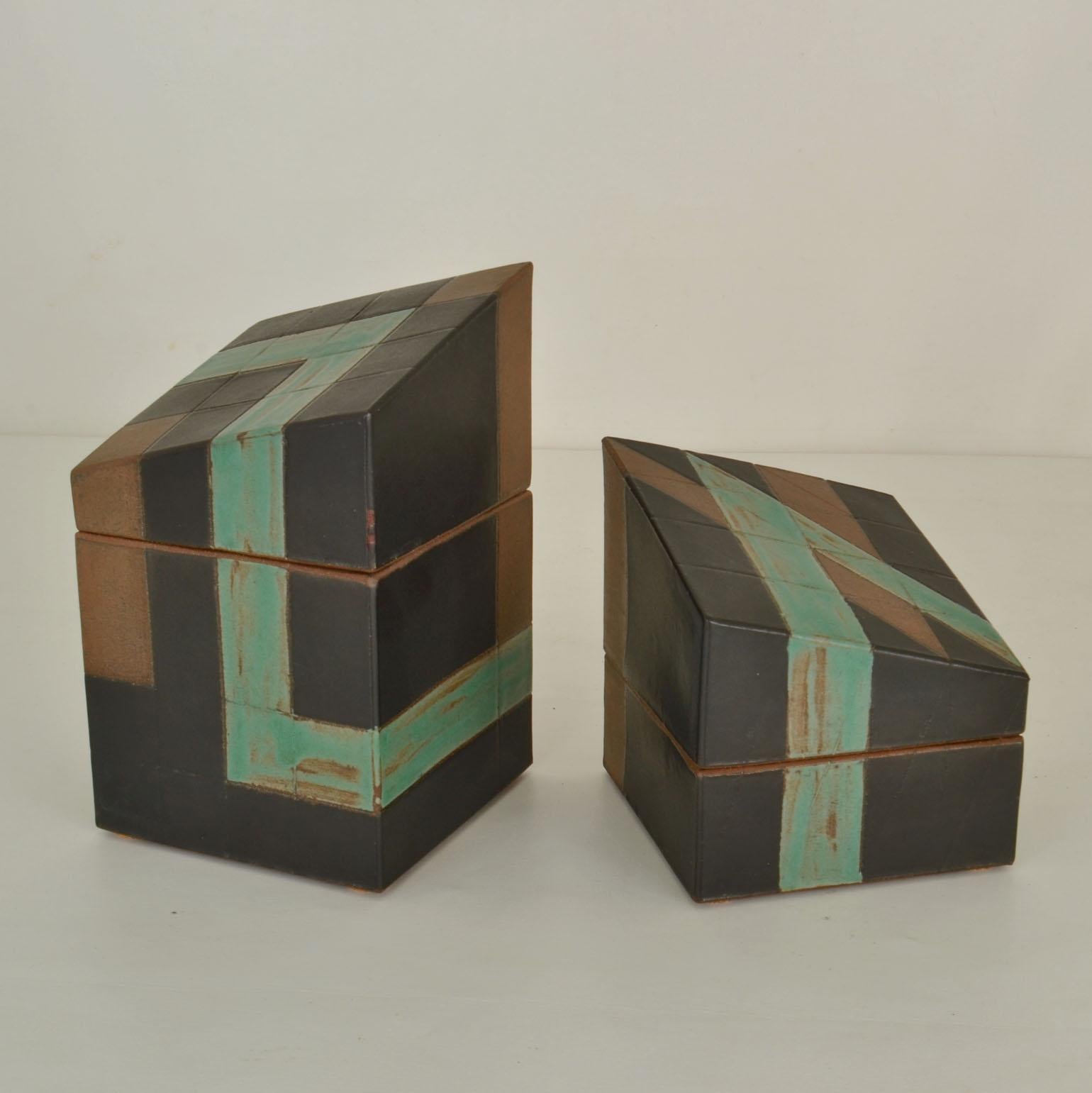 Pair of Sculptural Studio Pottery Boxes in Sage Green and Black In Excellent Condition For Sale In London, GB