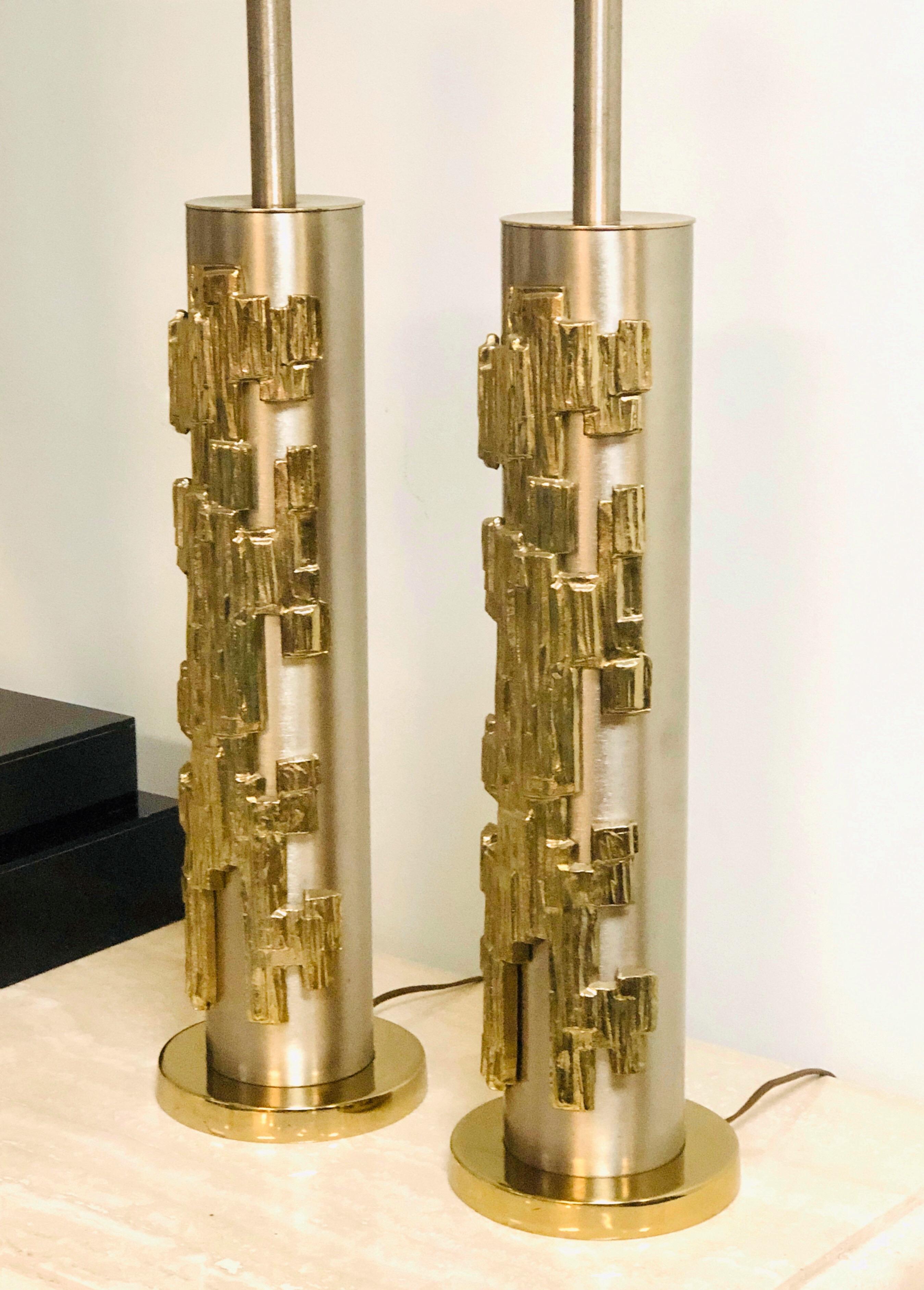 Pair of Sculptural Table Lamps Brushed Nickel and Brass by Laurel In Good Condition In Miami, FL