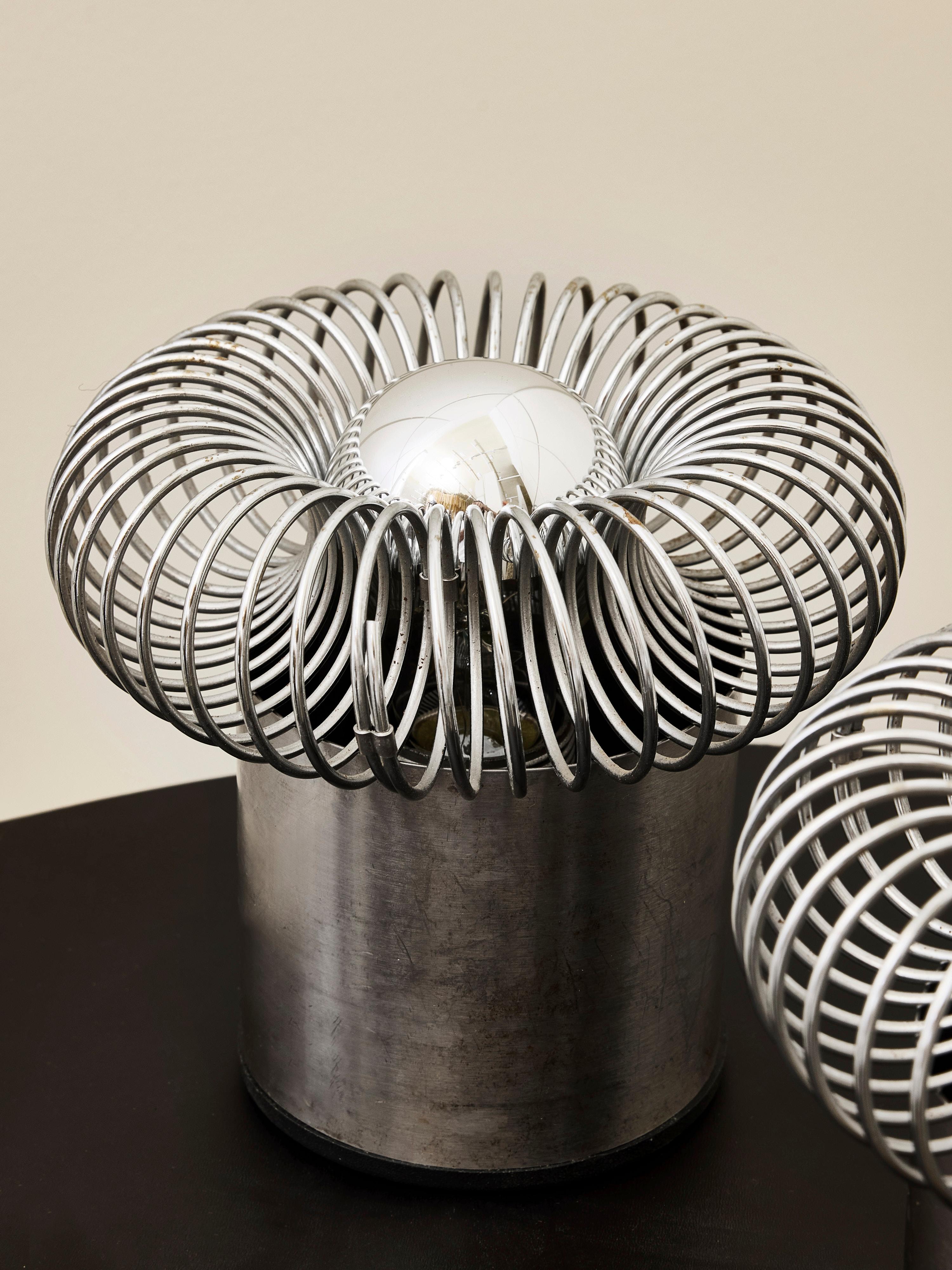 Metallo Coppia di lampade da tavolo scultoree di Philippe Rogier per OXAR in vendita