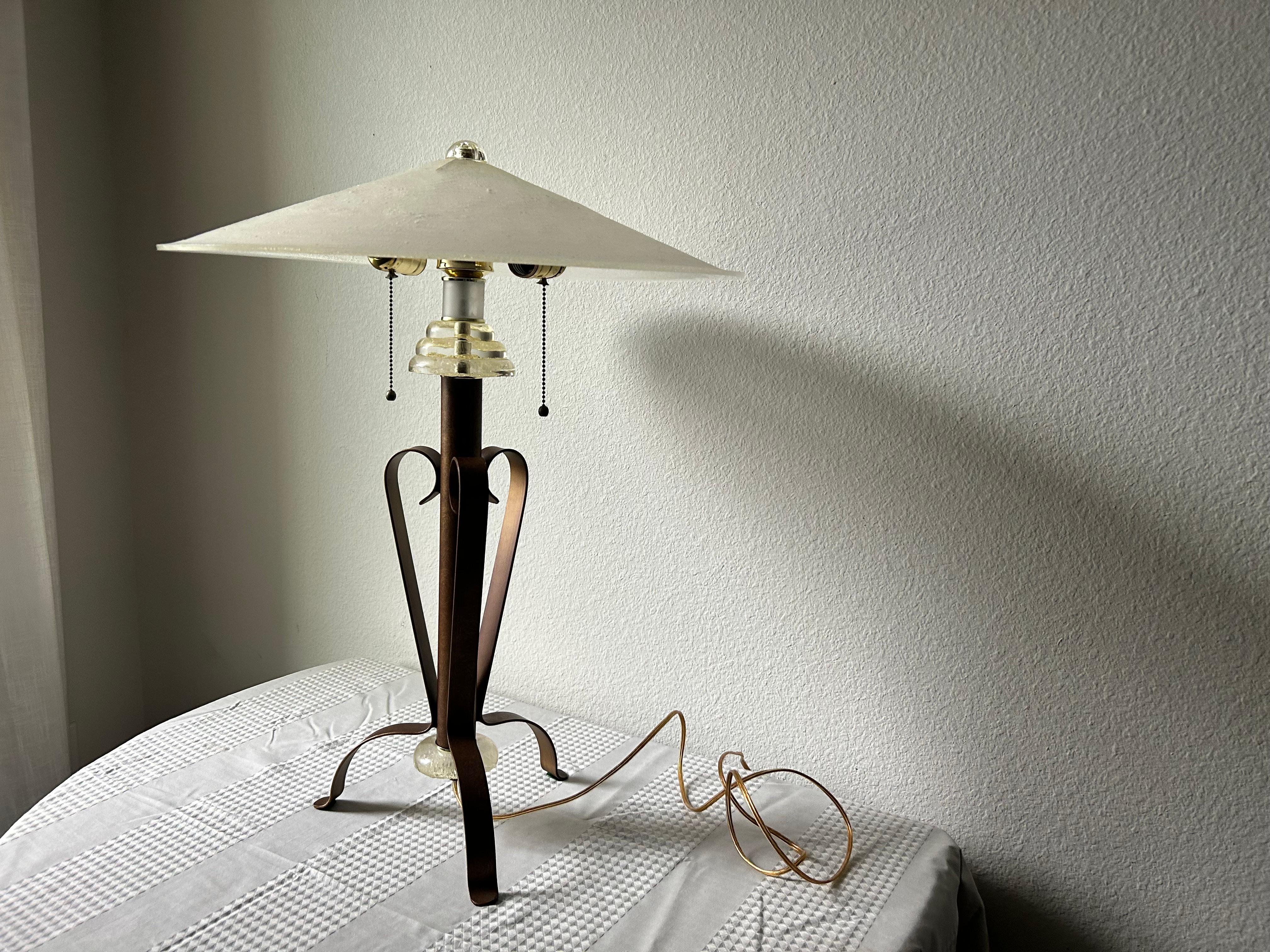 Hollywood Regency Pair of Bronze and Lucite Table Lamps For Sale