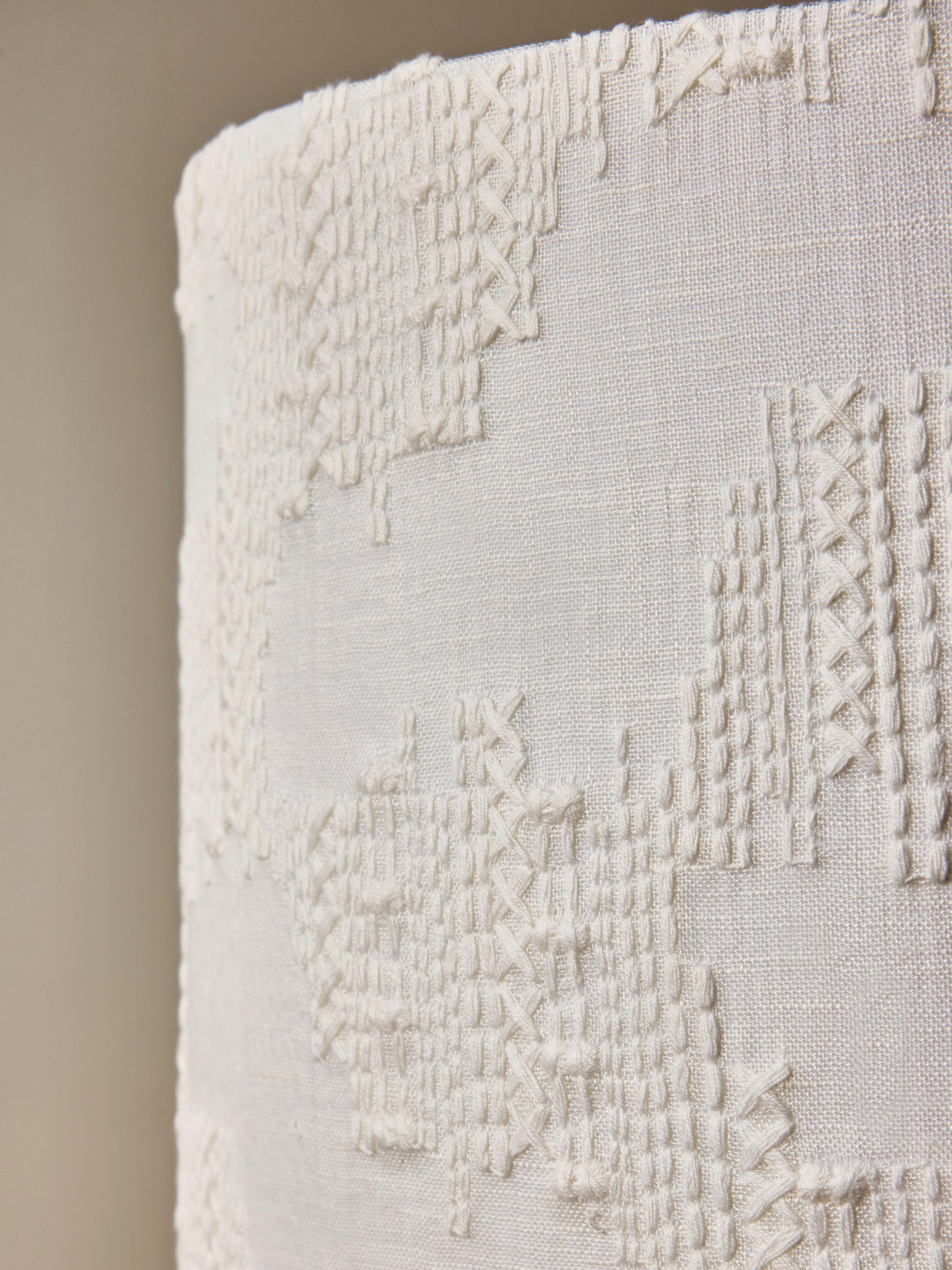 Coppia di lampade da tavolo scultoree in vetro a coste, nei colori ambra e fumo in vendita 10