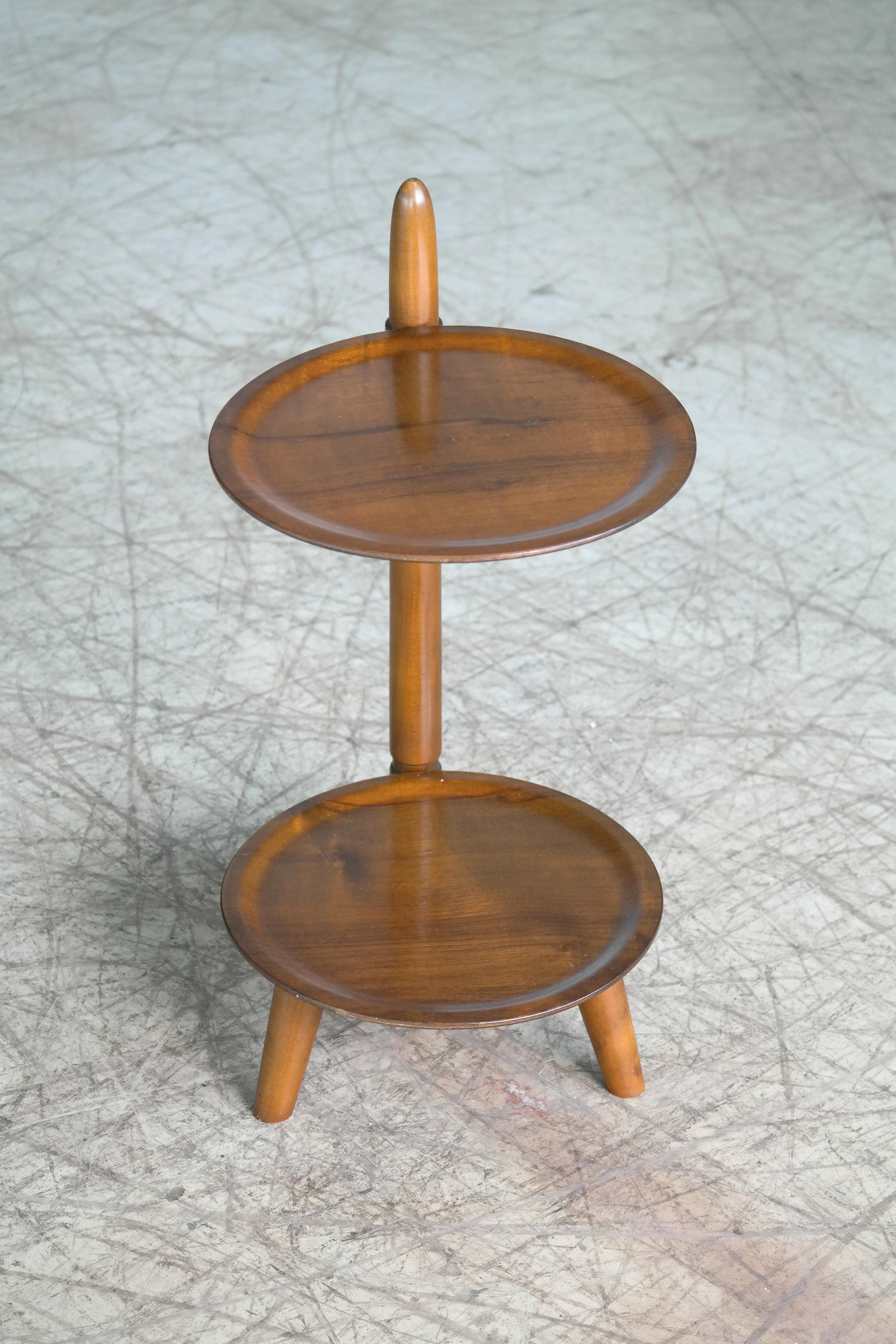 Pair of Sculptural Two-Tier Side Tables in Teak Danish Midcentury In Good Condition In Bridgeport, CT