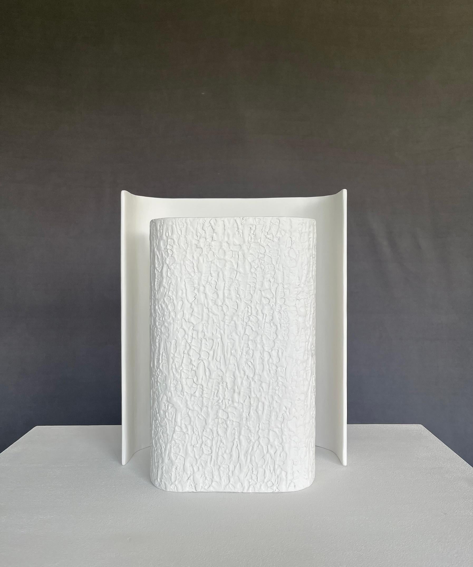 Par de Apliques Escultóricos 'Galba I' - Yeso Blanco by Benediko Hecho a mano en venta