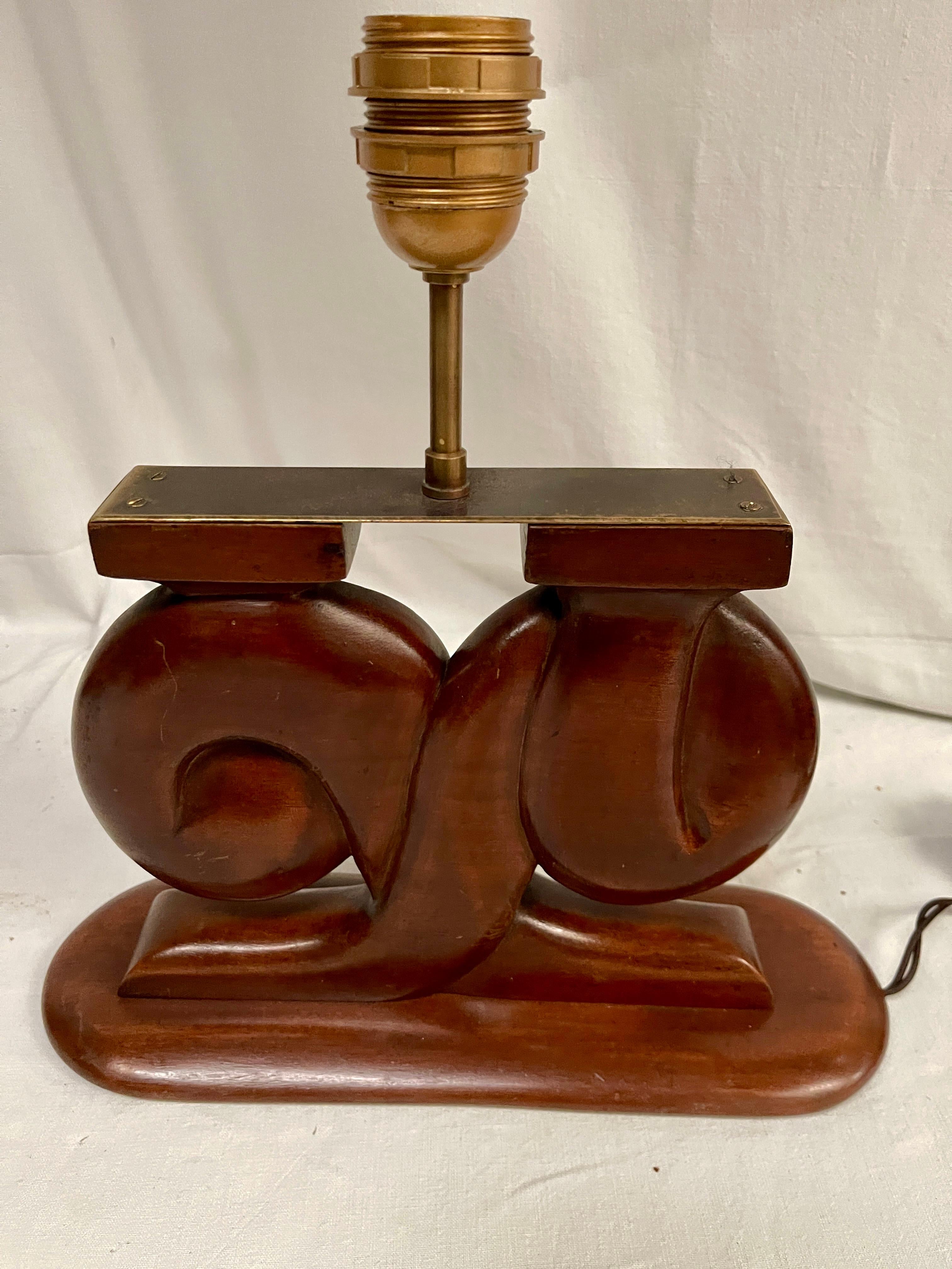 Paire de lampes de table sculpturales en bois dans le style d'Alexandre Noll Bon état - En vente à Bois-Colombes, FR