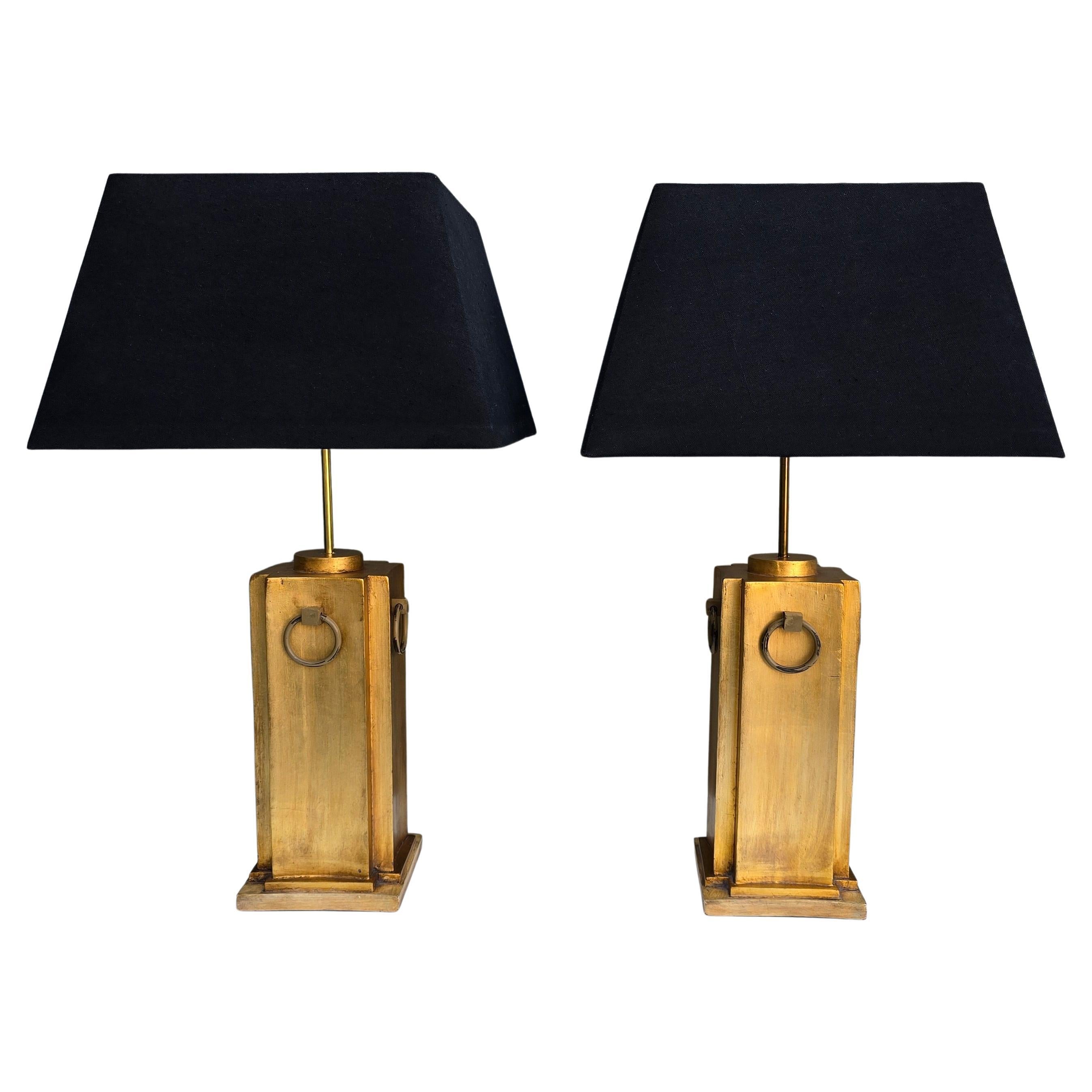 Pair of Sculptural Wooden Table Lamps with Bronze Accents, 1970s – European Modernist Elegance

An exceptional pair of vintage table lamps from the 1970s, crafted from solid wood with a hand-applied warm gold patina. The bold, columnar form is