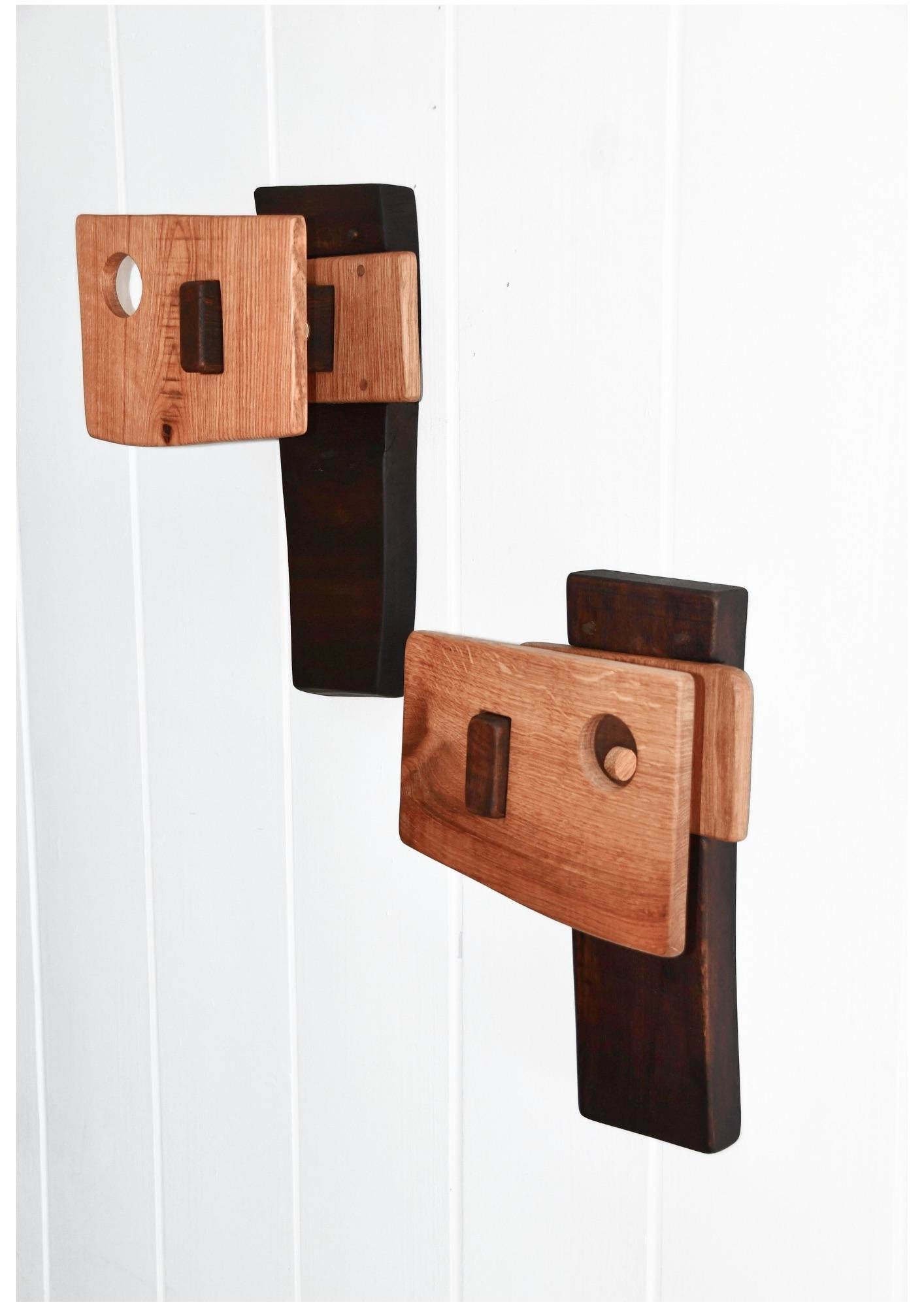 Pareja de apliques escultóricos de madera de Degivry Siglo XXI y contemporáneo en venta
