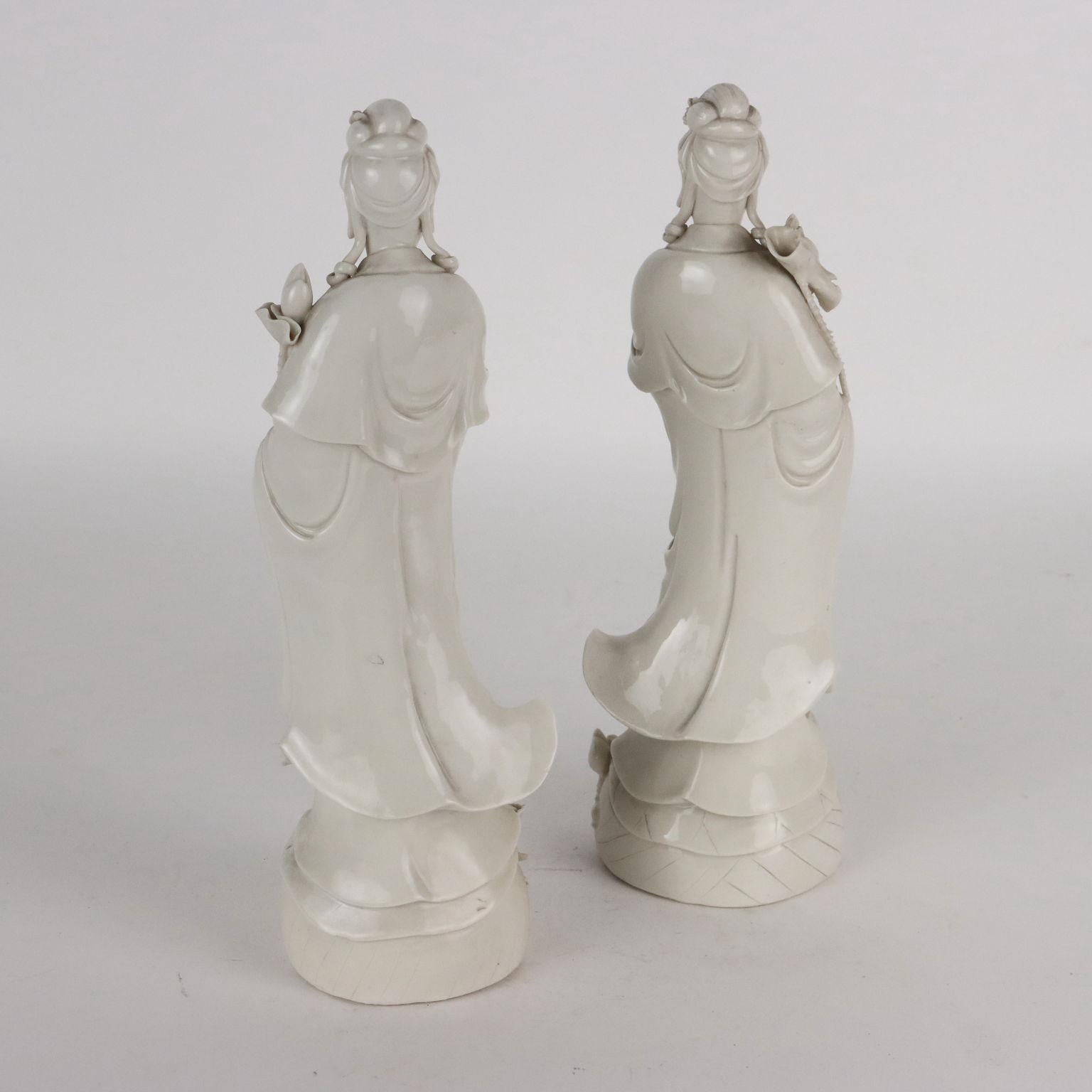 20th Century Pair of Sculptures Guanyin Ceramic China, 1912-1949 For Sale