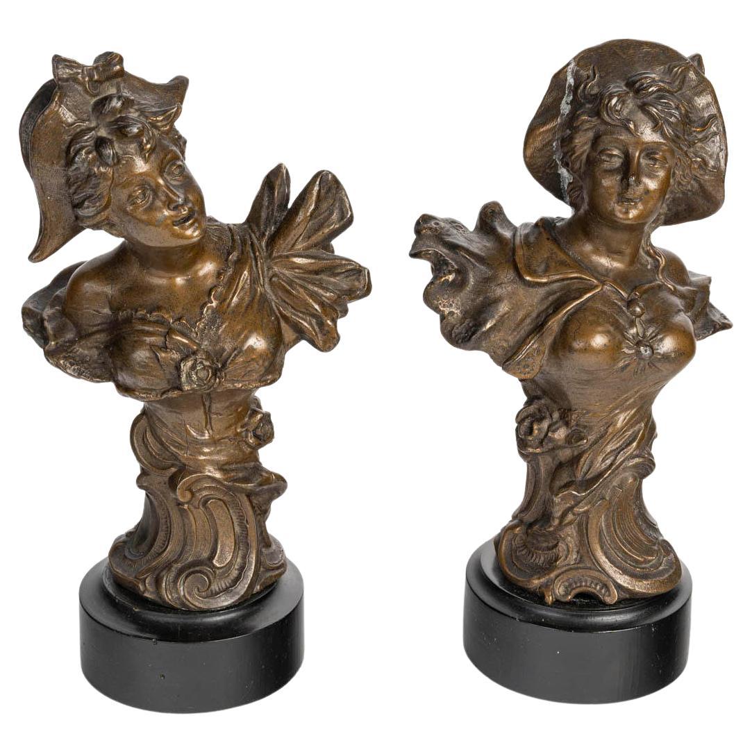 Pair of Sculptures in Regule, Wooden Base, Art Nouveau, 1900. For Sale