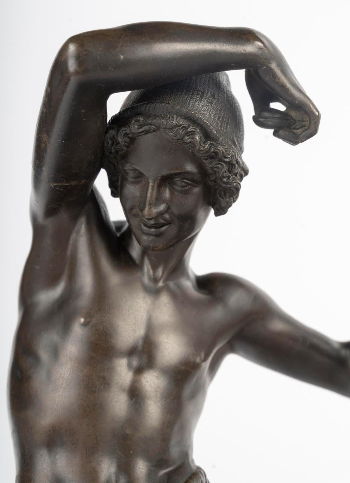 Patinato Coppia di sculture di due ballerine napoletane in bronzo di Francisque Duret. in vendita