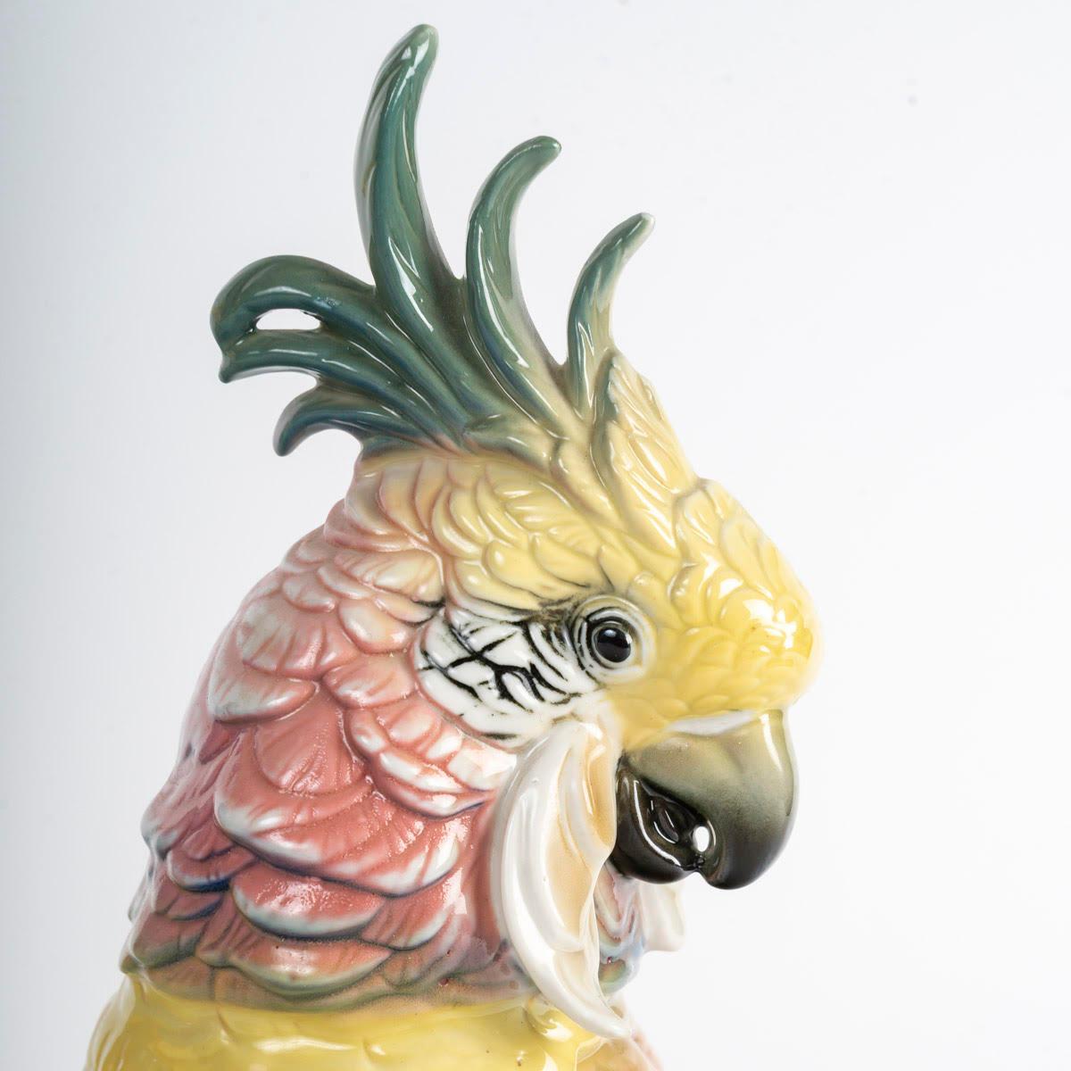Francese Coppia di sculture raffiguranti pappagalli, inizio XX secolo. in vendita