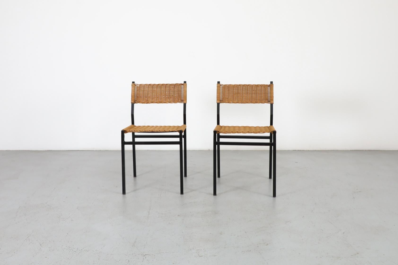 Paar Rattan-Esszimmerstühle „SE 05“ von Martin Visser für 't Spectrum, 1960 (Moderne der Mitte des Jahrhunderts) im Angebot