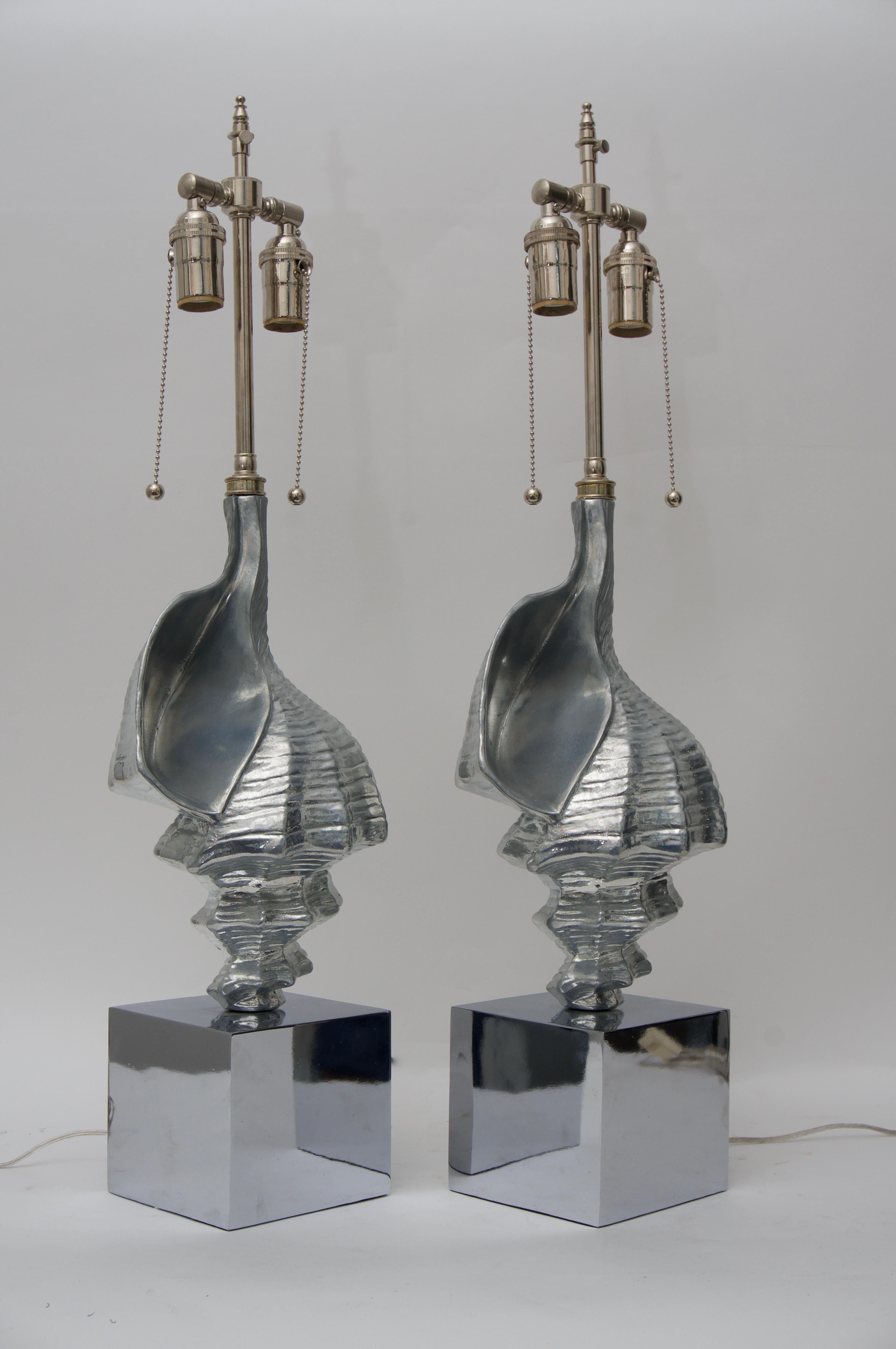 Hollywood Regency Pair of Sea Shell-Form Table Lamps in Aluminium