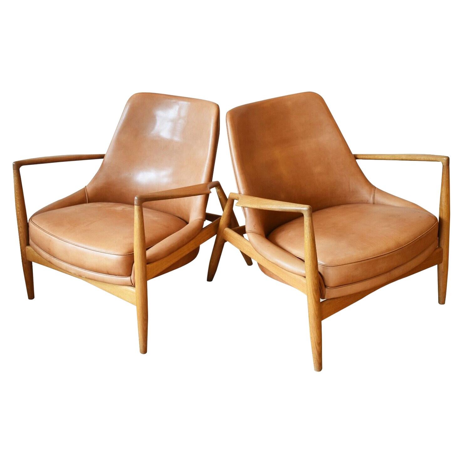 Pair of ‘Seal’ Lounge Chairs Produced by Ib Kofod-Larsen for Brdr Petersens